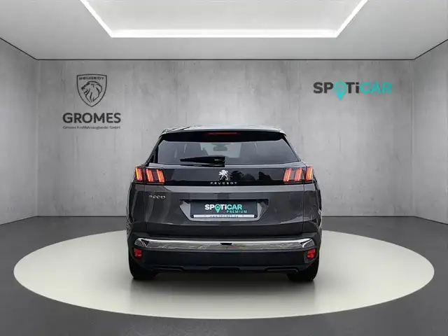 Peugeot 3008 view 4