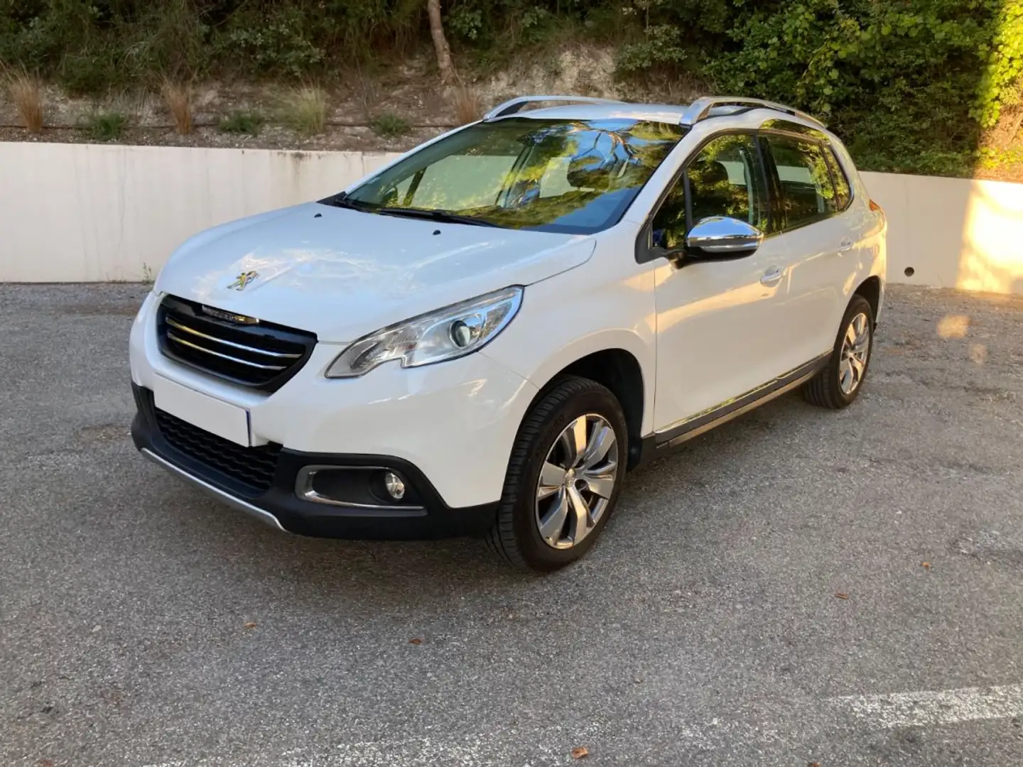 Peugeot 2008 1,2 PURETECH 110 CH S Blanc - 1