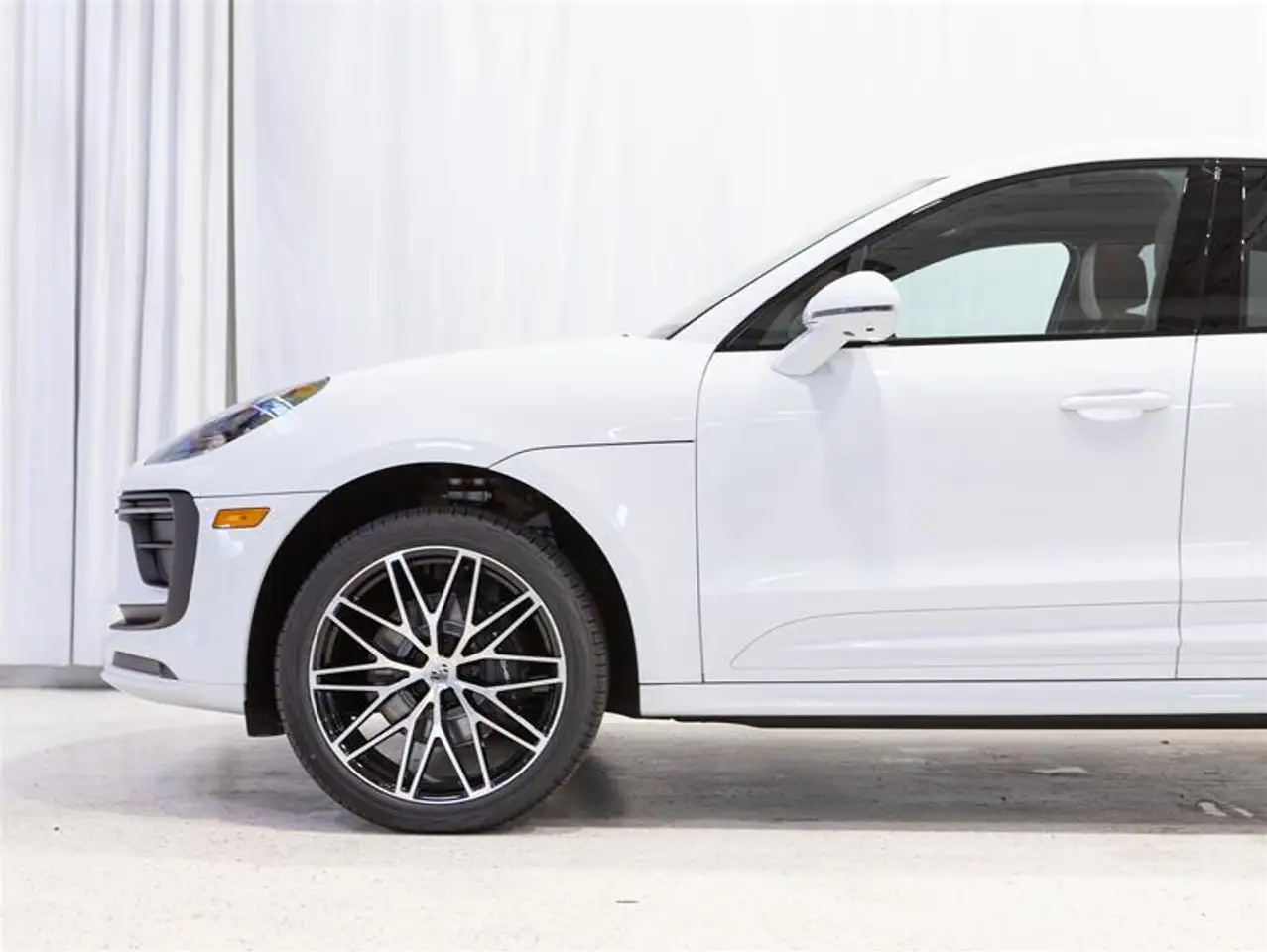 Porsche Macan снимка Porsche Macan