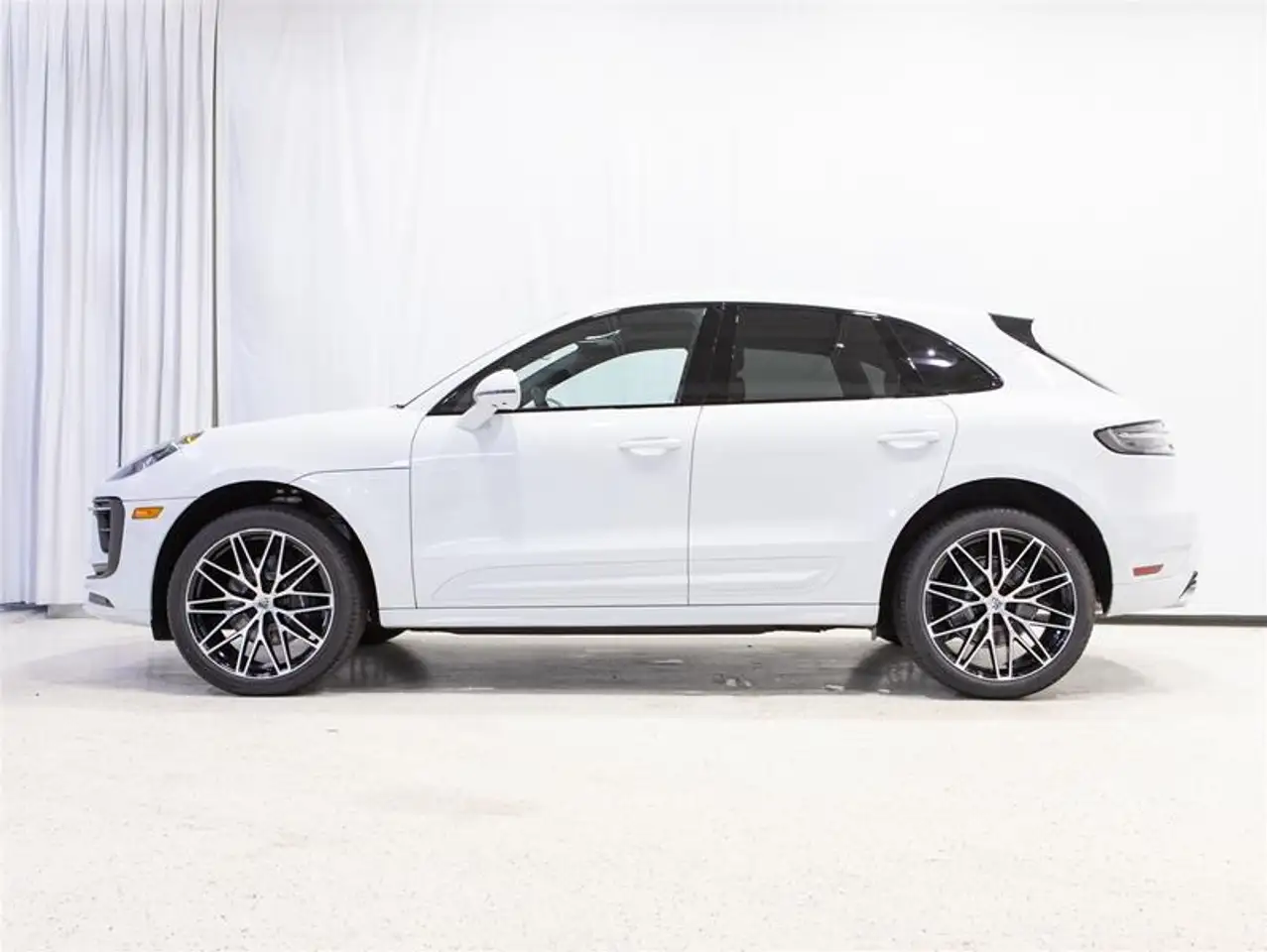 Porsche Macan снимка Porsche Macan