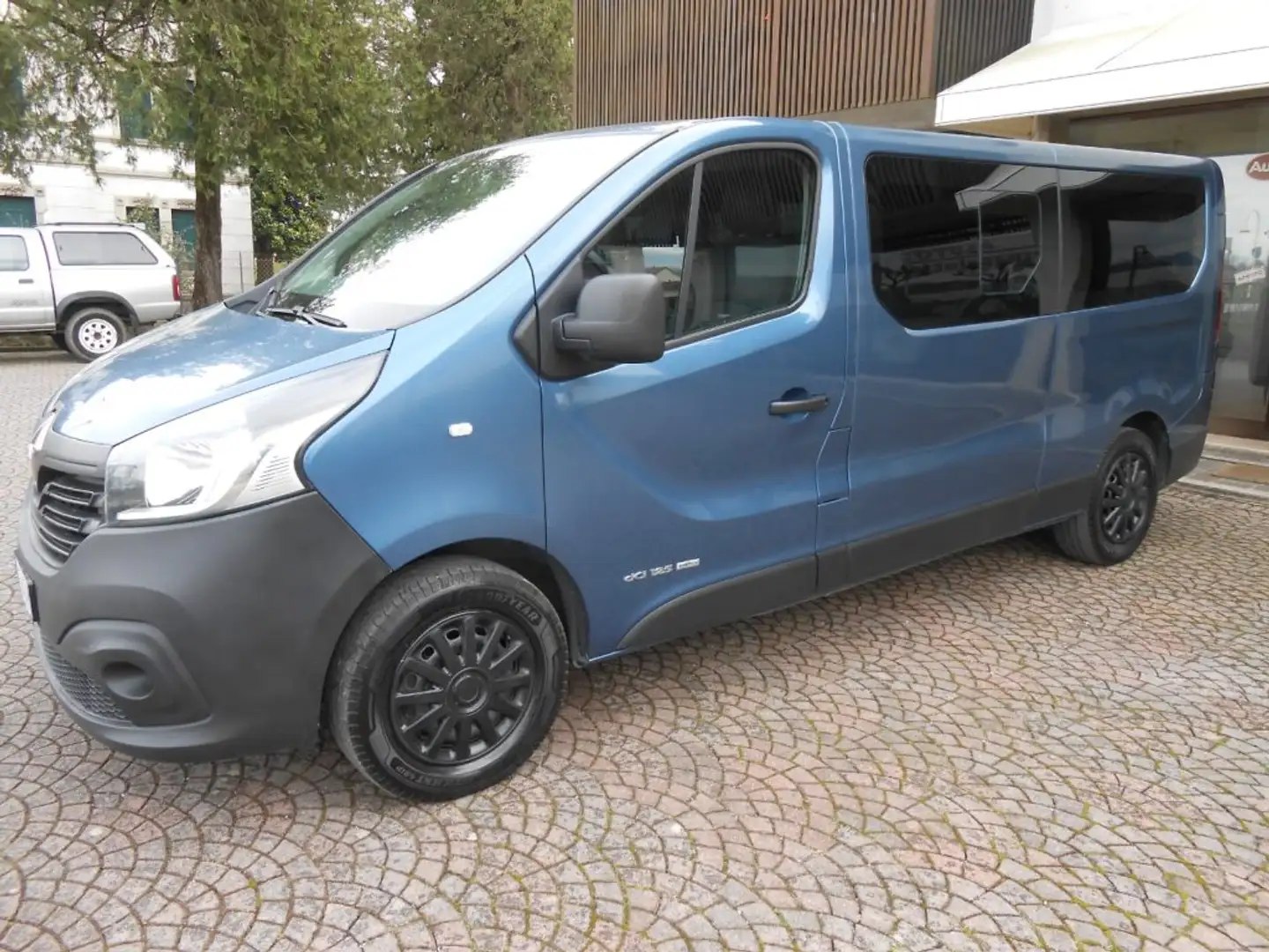 Renault Trafic T29 1.6 dCi 125CV PL-TN Zen Azul - 1