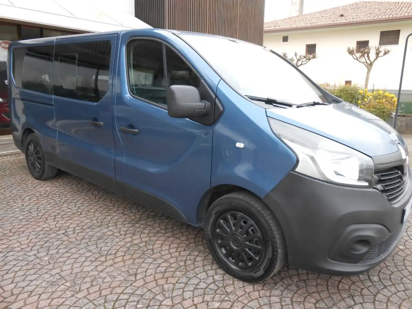 Renault Trafic T29 1.6 dCi 125CV PL-TN Zen Azul - 2