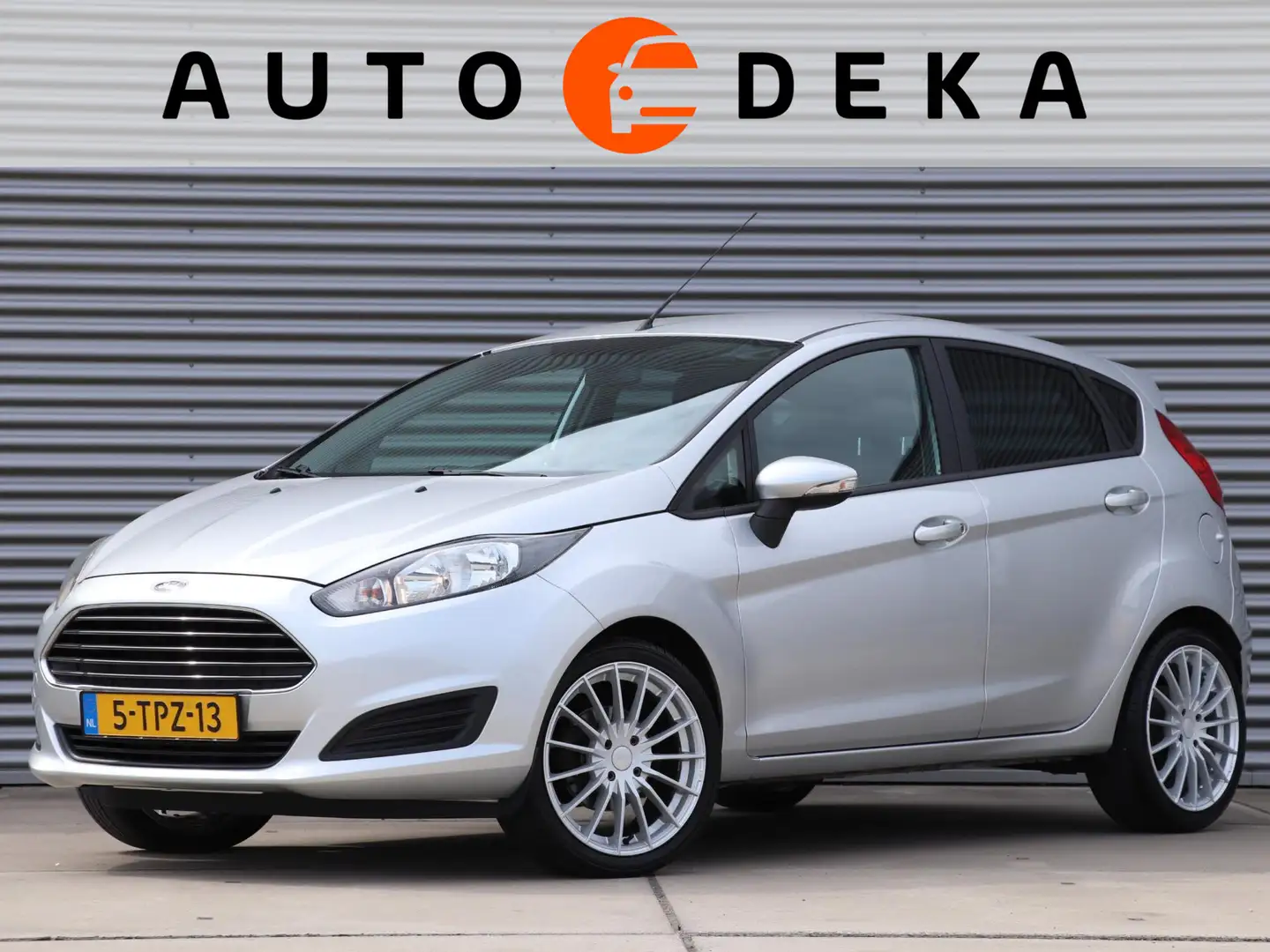 Ford Fiesta 1.0 EcoBoost Style *Airco*Cruisecontr.*Parkeersens Grijs - 1