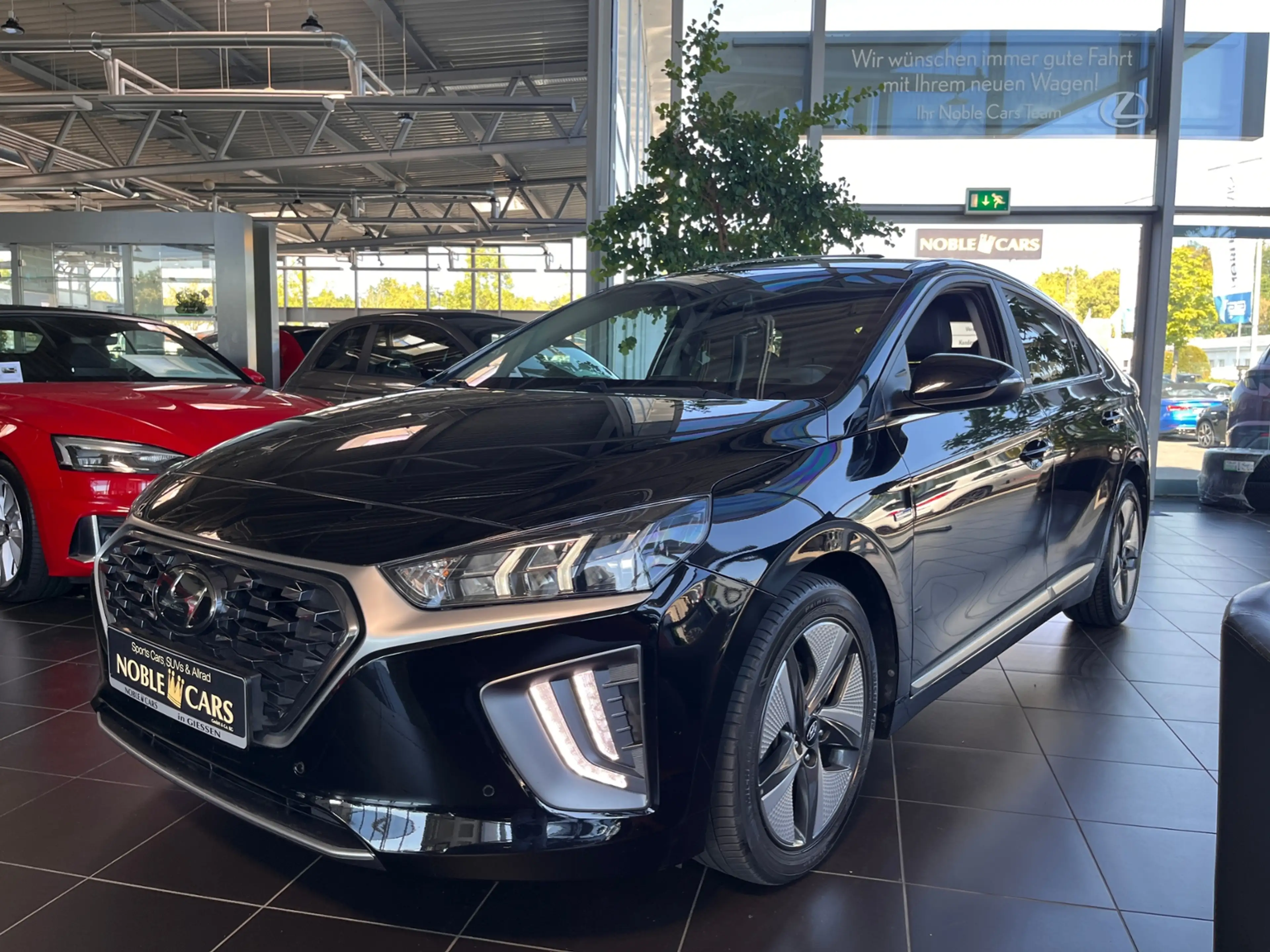 Hyundai IONIQ Prime Hybrid PANO LEDER LED NAV SHZ — photo 3