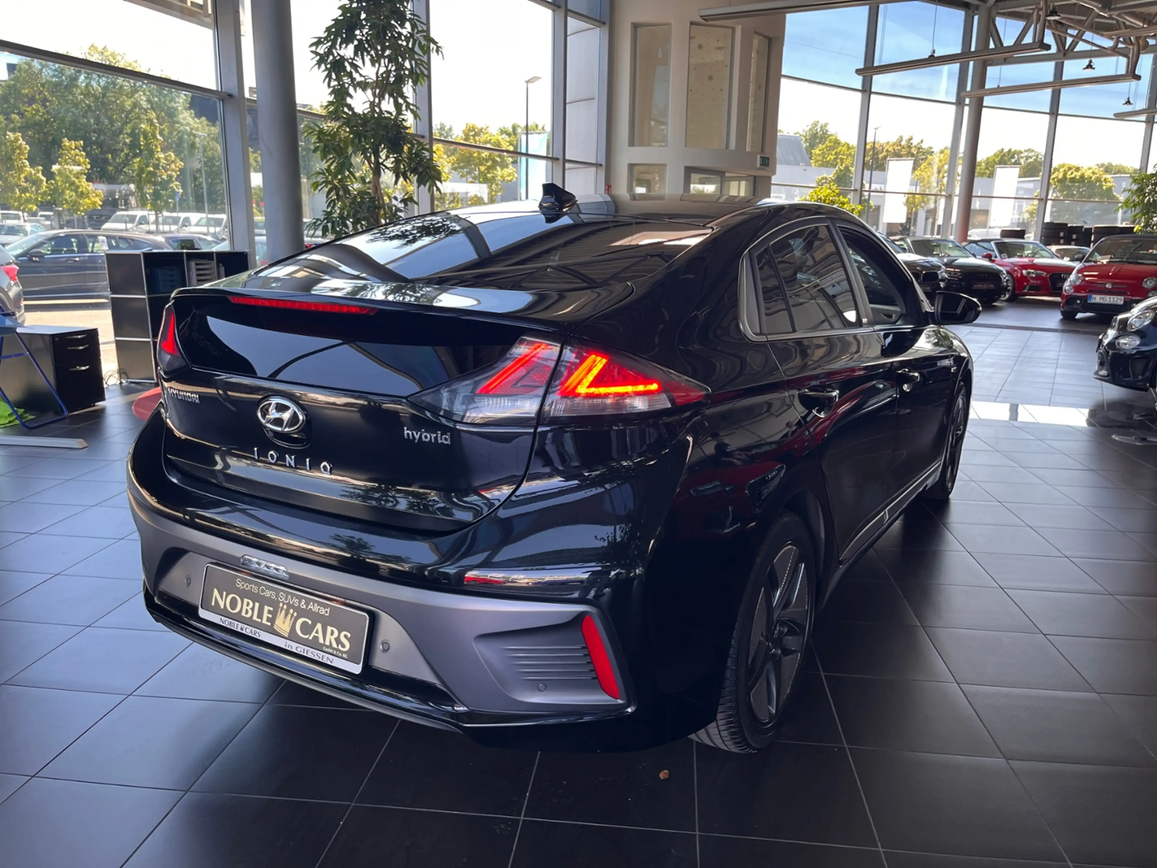 Hyundai IONIQ Prime Hybrid PANO LEDER LED NAV SHZ — photo 7