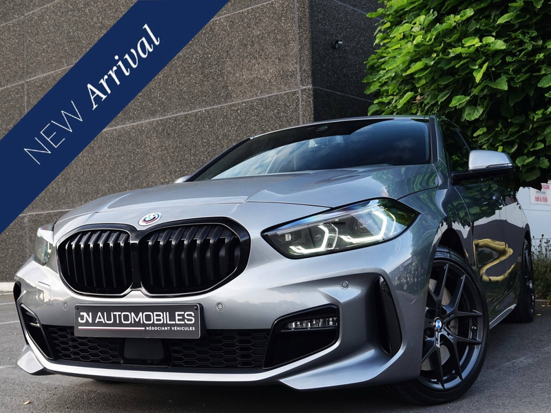 BMW 118 PACK M / CAMERA / SIEGES CHAUFFANTS / LUMIERE AMBIANCE / GARANTIE !!