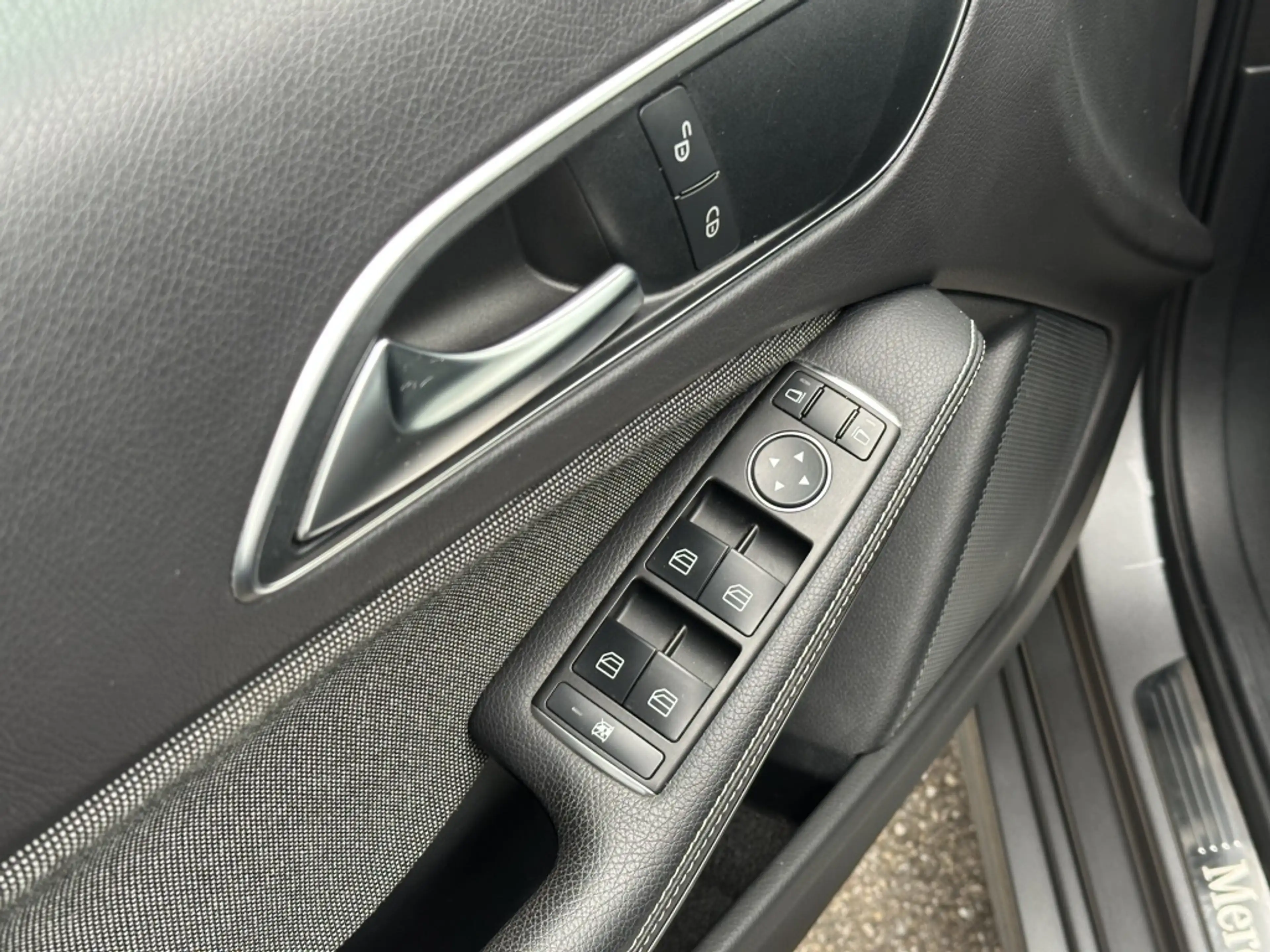 Mercedes-Benz A 180 123pk/ Climate Control / Navi / Parkeersensoren — photo 22
