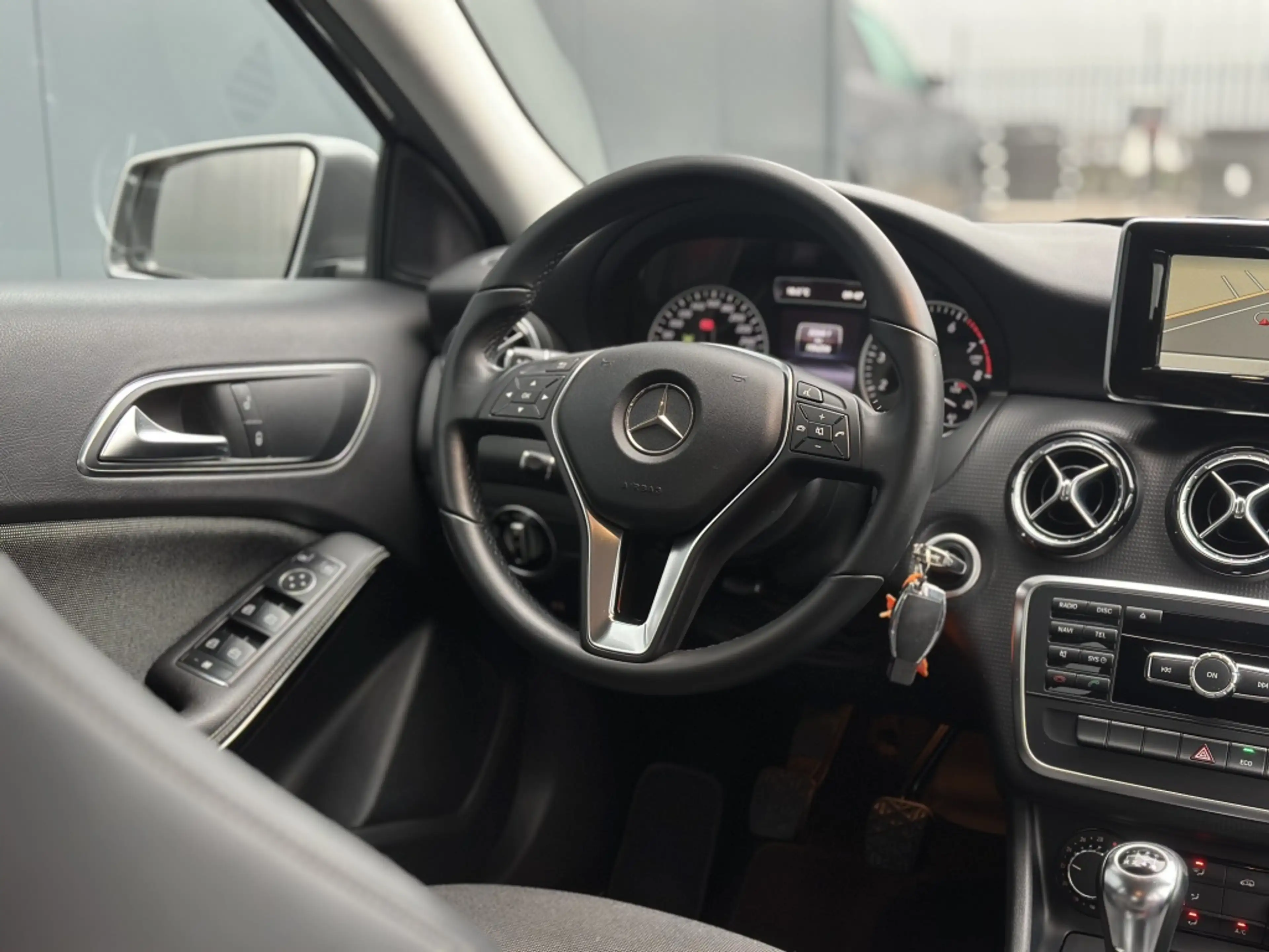 Mercedes-Benz A 180 123pk/ Climate Control / Navi / Parkeersensoren — photo 21
