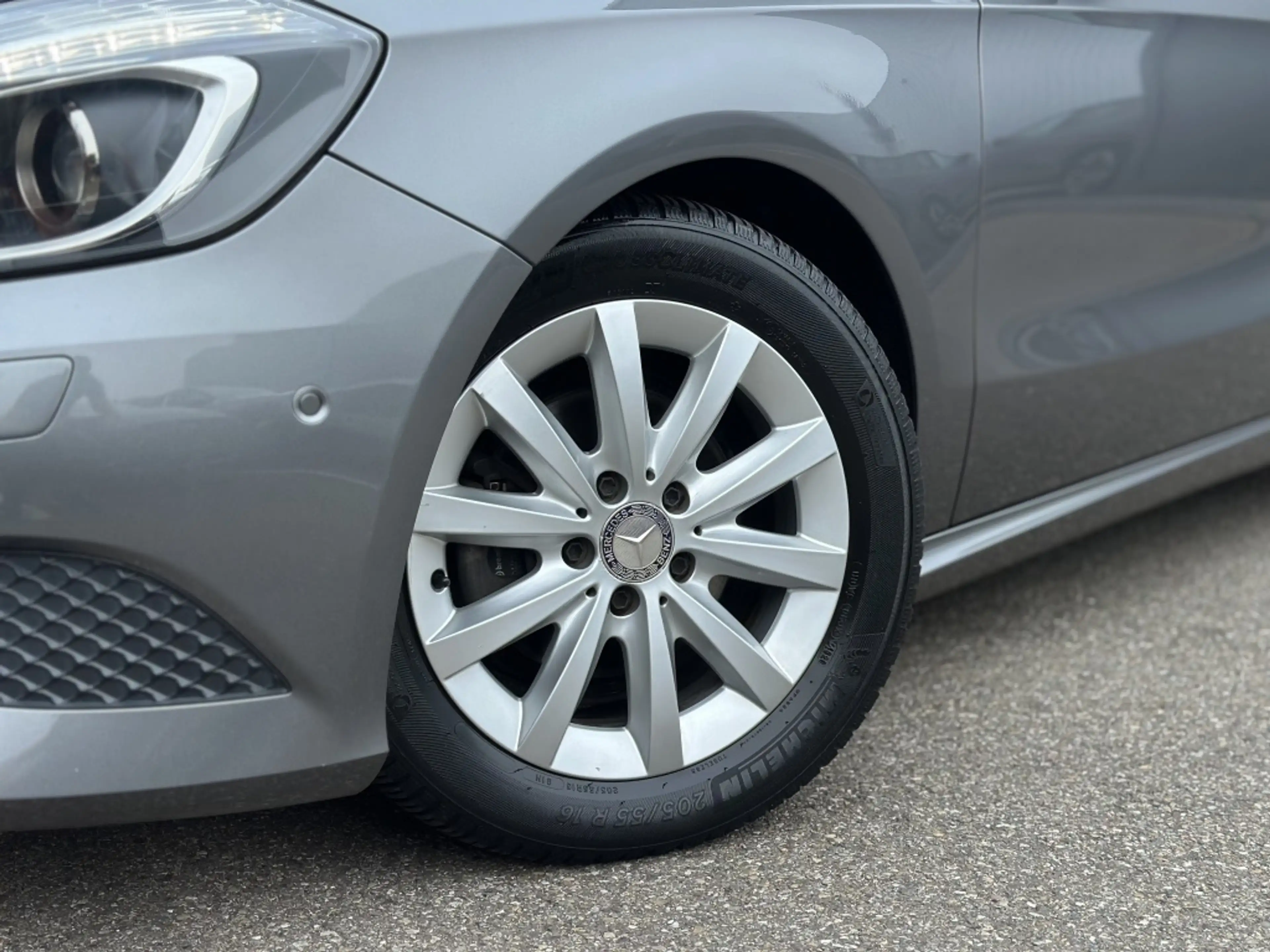 Mercedes-Benz A 180 123pk/ Climate Control / Navi / Parkeersensoren — photo 11