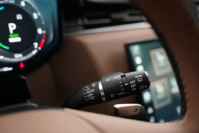 Land Rover Range Rover Sport P550e PHEV AWD Autobiography Ansicht 16