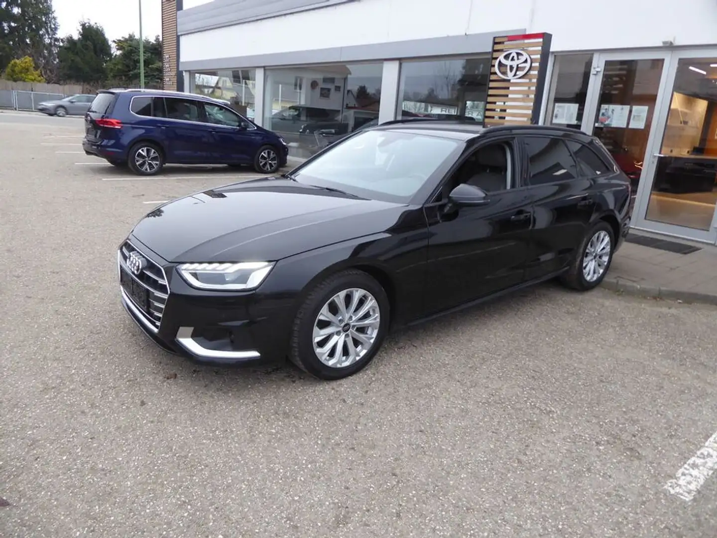 Audi A4 Avant 35 TDI S-tronic *LED*KAMERA*AHK* Schwarz - 2
