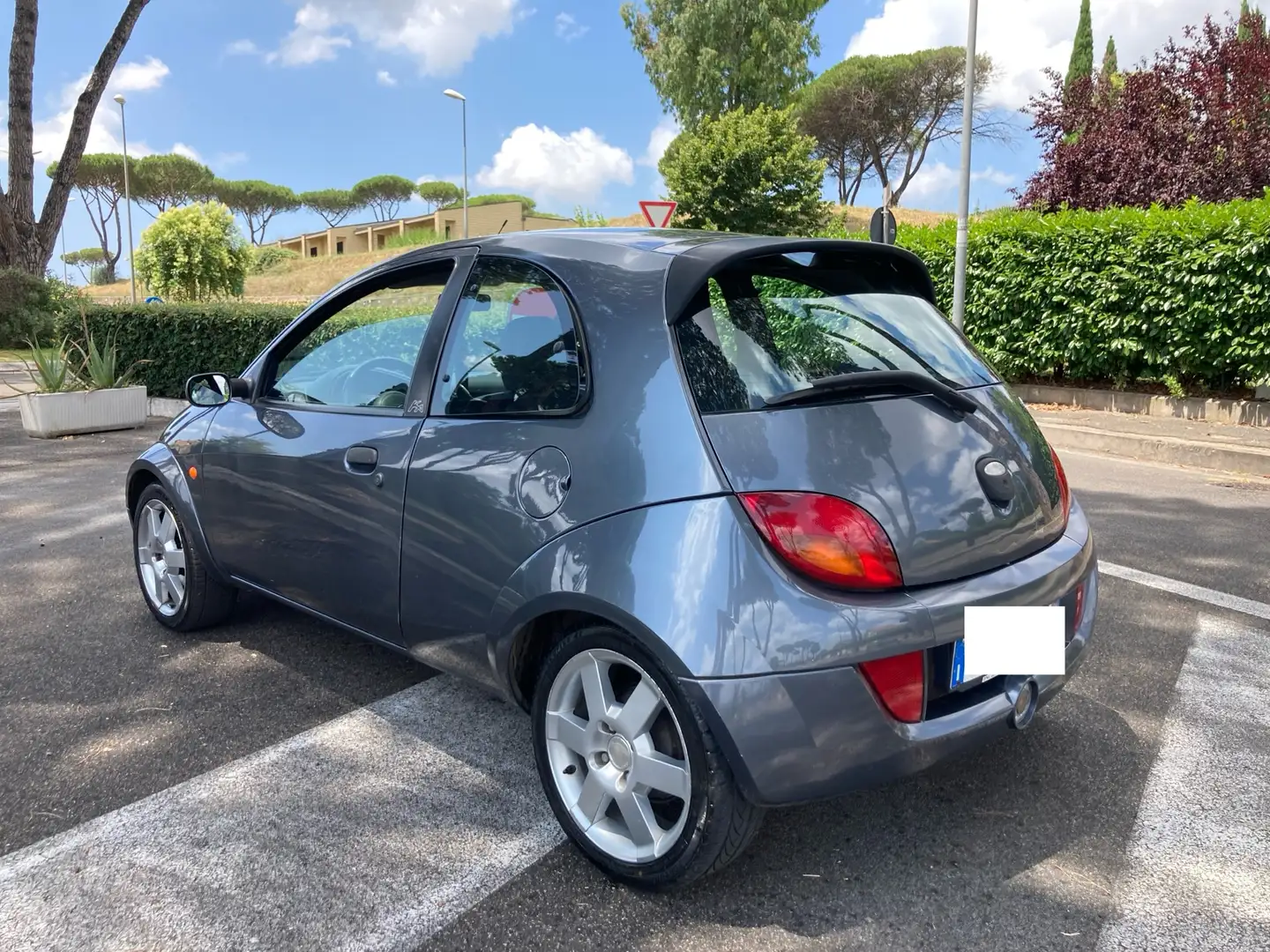 Ford Ka/Ka+ SportKa 1.6 95cv ASI GPL Grey - 2