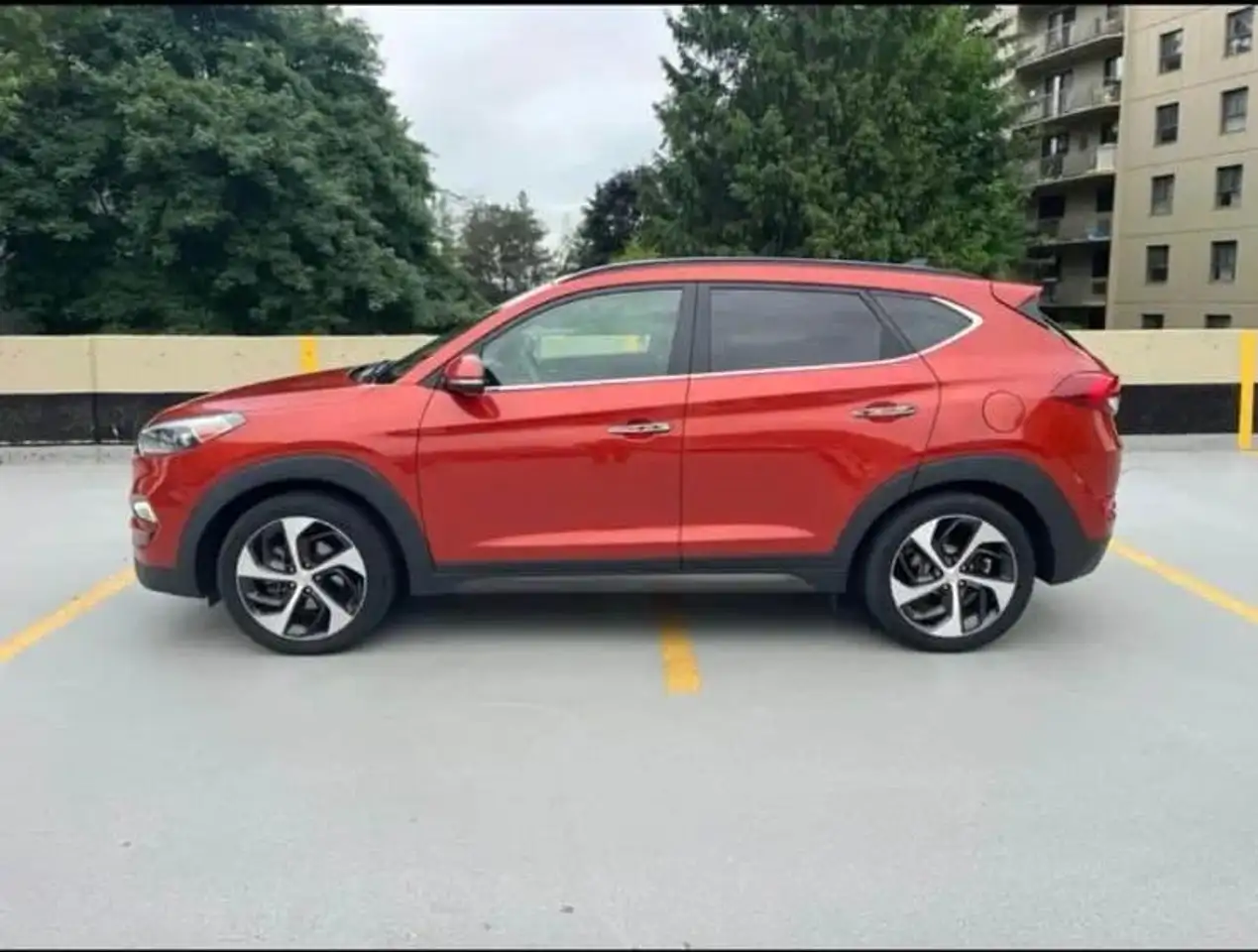 Hyundai TUCSON снимка Hyundai TUCSON