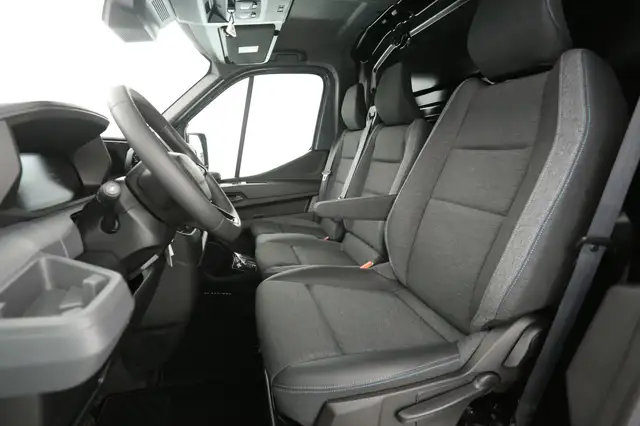 Renault Master view 11