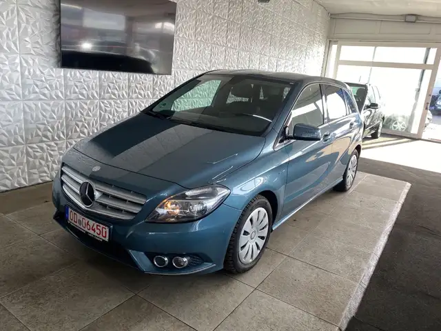 Mercedes-Benz B 200 Leder, PDC,SitzH,