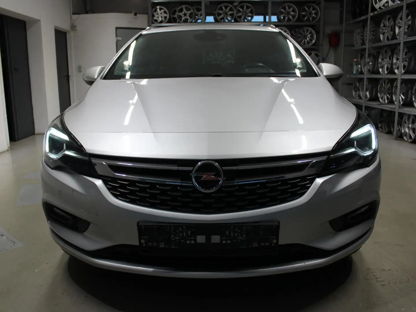 Opel Astra Ultimate*Kamera*LED*Navi*Spur.A*ACC*AHK*Keyless Grau - 2