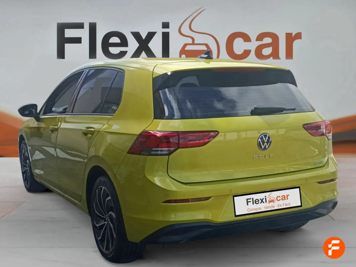 Volkswagen Golf 1.0 eTSI 81kW (110CV) DSG Amarillo - 1