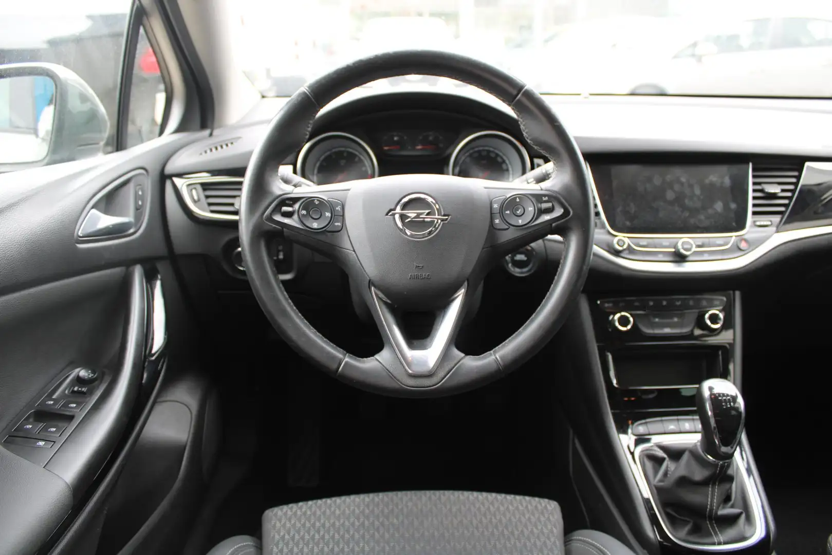 Opel Astra 1.4 Turbo Innovation | 150 PK | TREKHAAK | NAVIGAT Grijs - 2