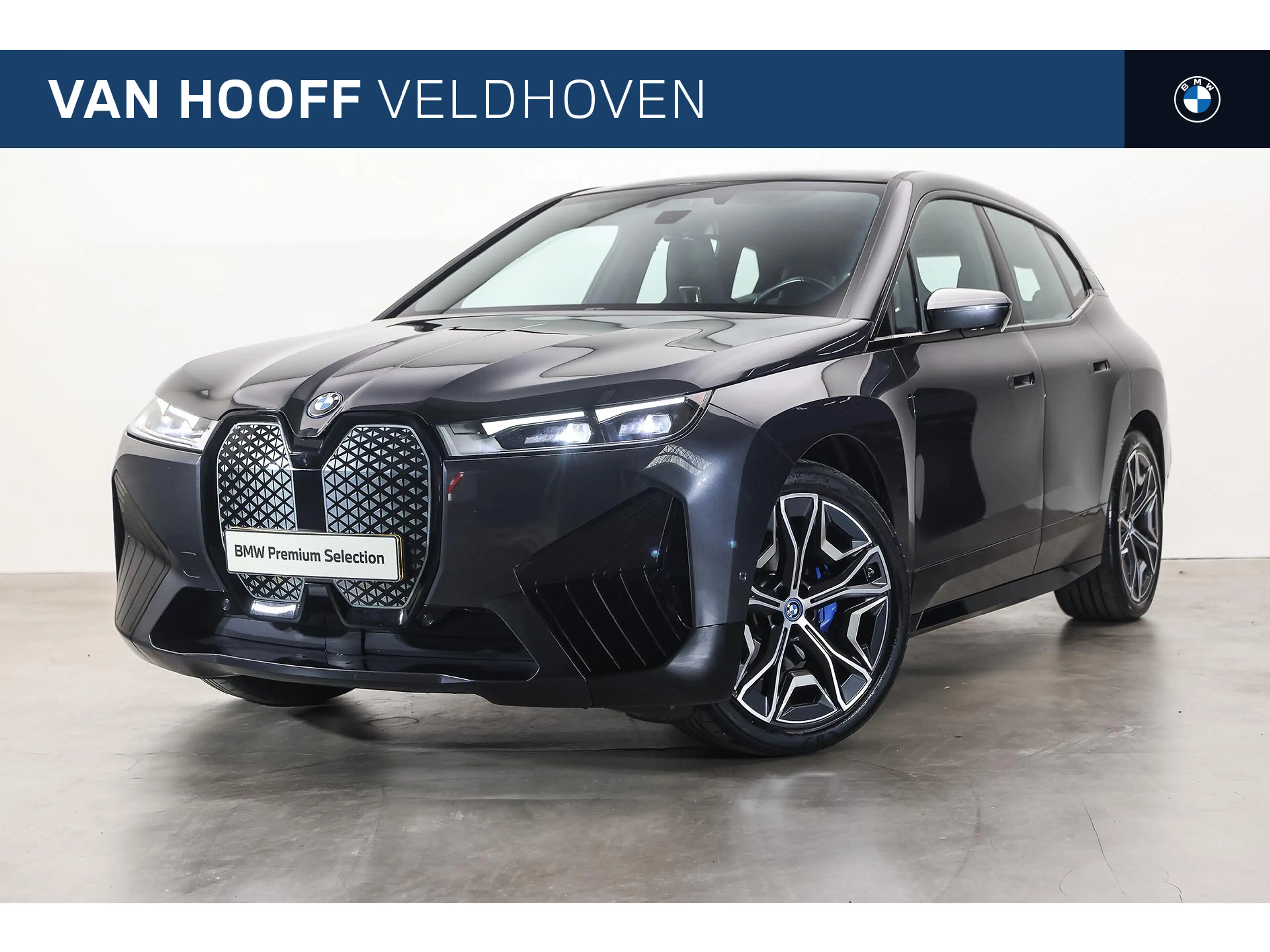 BMW iX xDrive50 / Sportpakket / Panoramadak Sky Lounge /