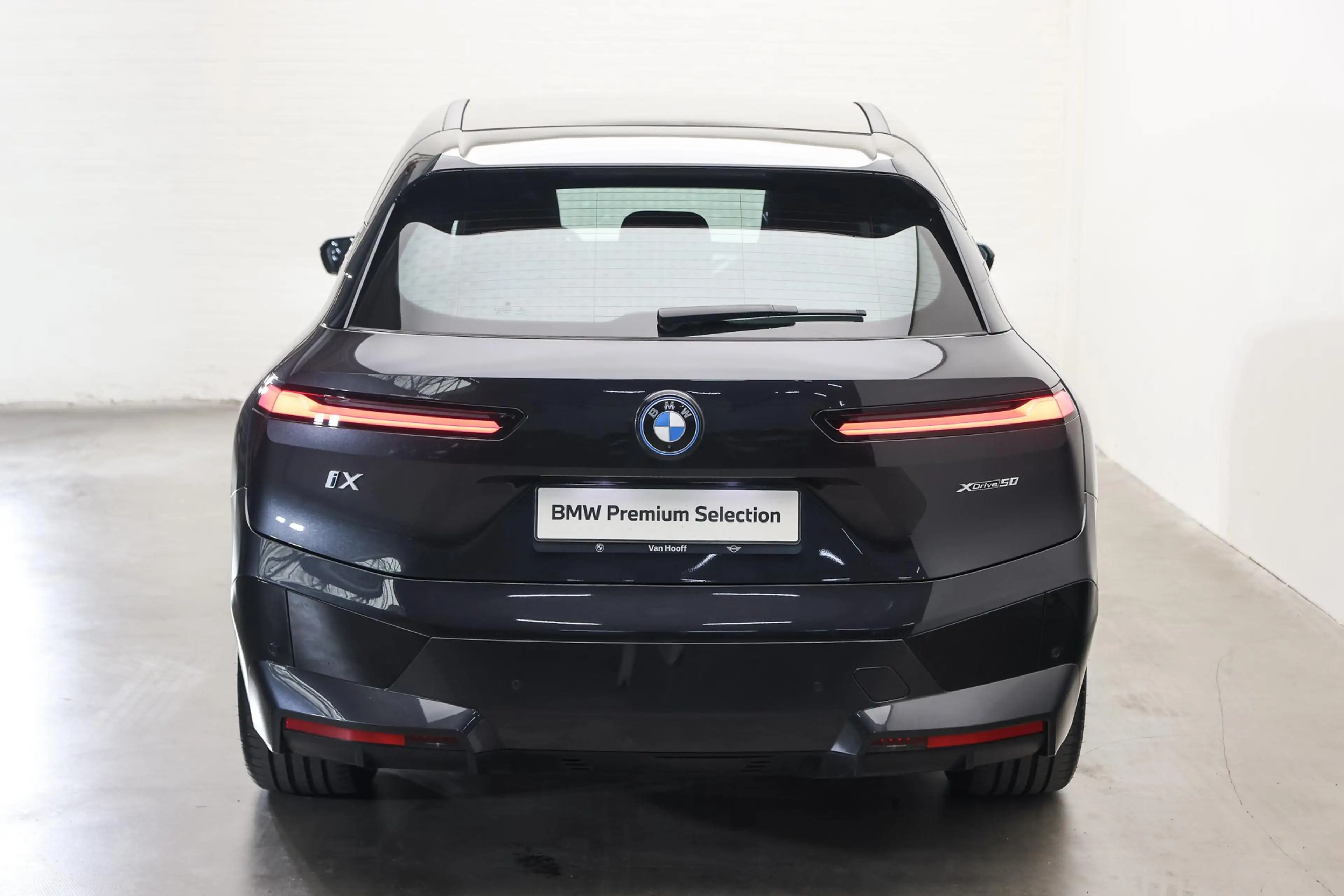 BMW iX xDrive50 / Sportpakket / Panoramadak Sky Lounge / — photo 7