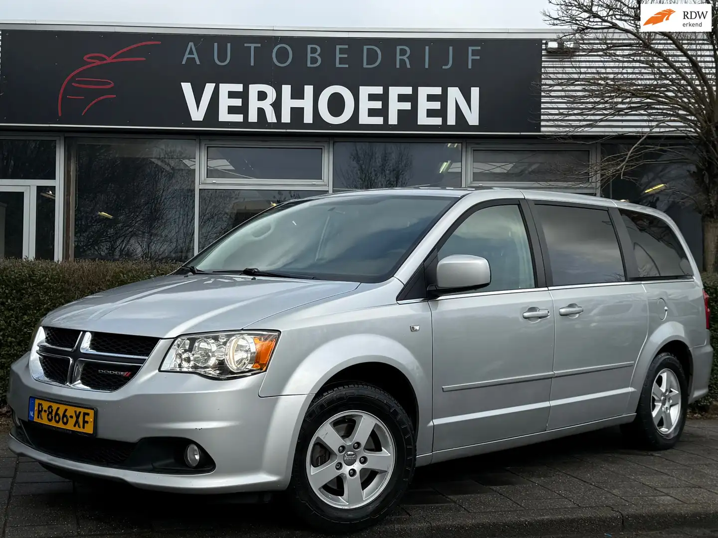 Dodge Grand Caravan 3.6 V6 - 7 PERS - PARKEER CAMERA - APPLE CARPLAY - Gris - 1