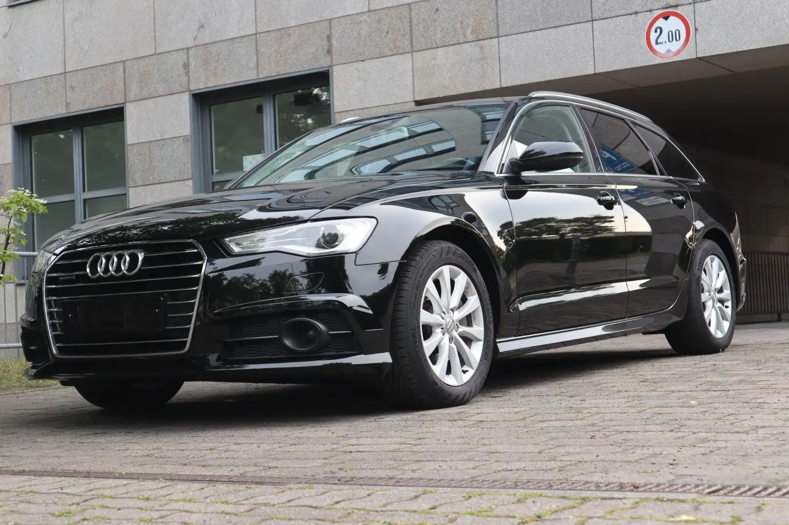 Audi A6 Avant 3.0 TDI clean diesel quattro Leder Dist Schwarz - 1
