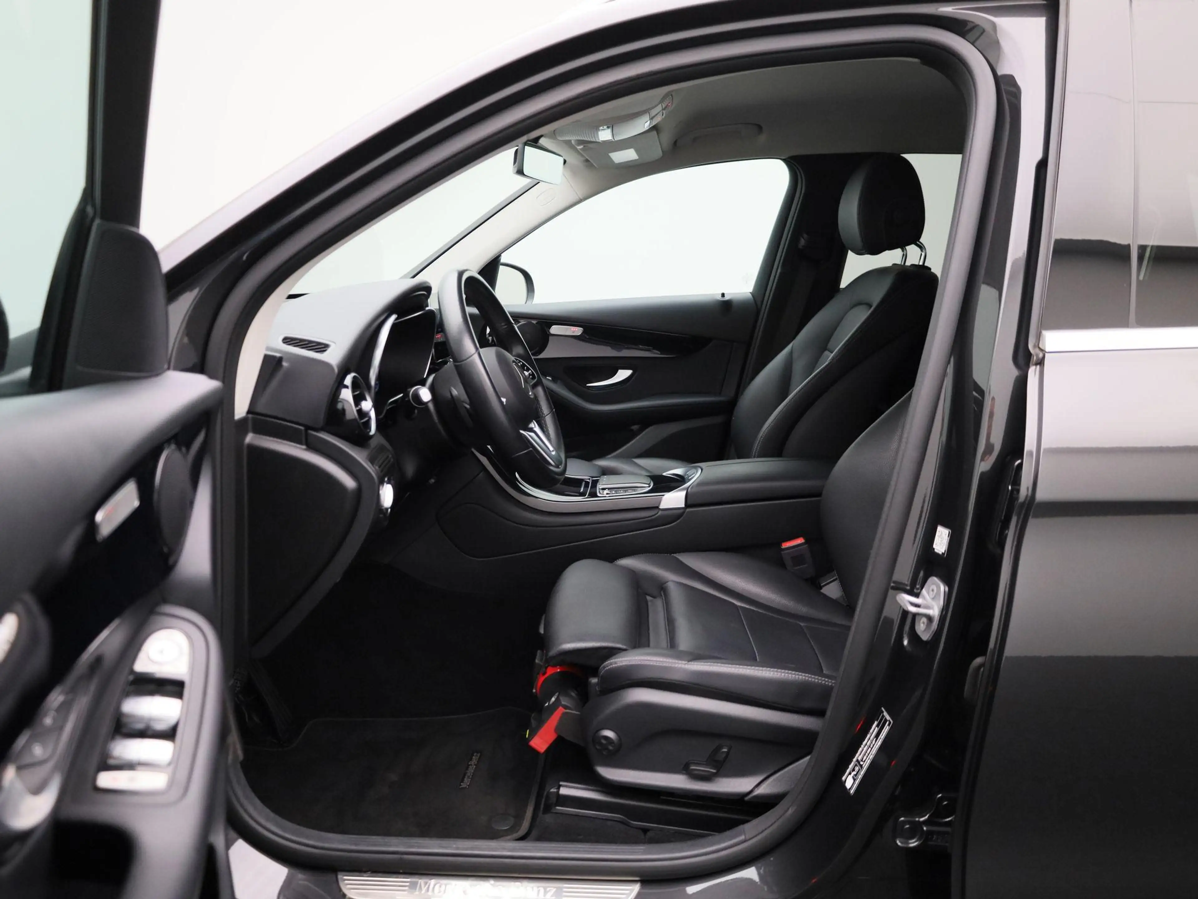 Mercedes-Benz GLC 200 GLC d Business Solution LEDER | NAVI | CAMERA | TR — photo 9