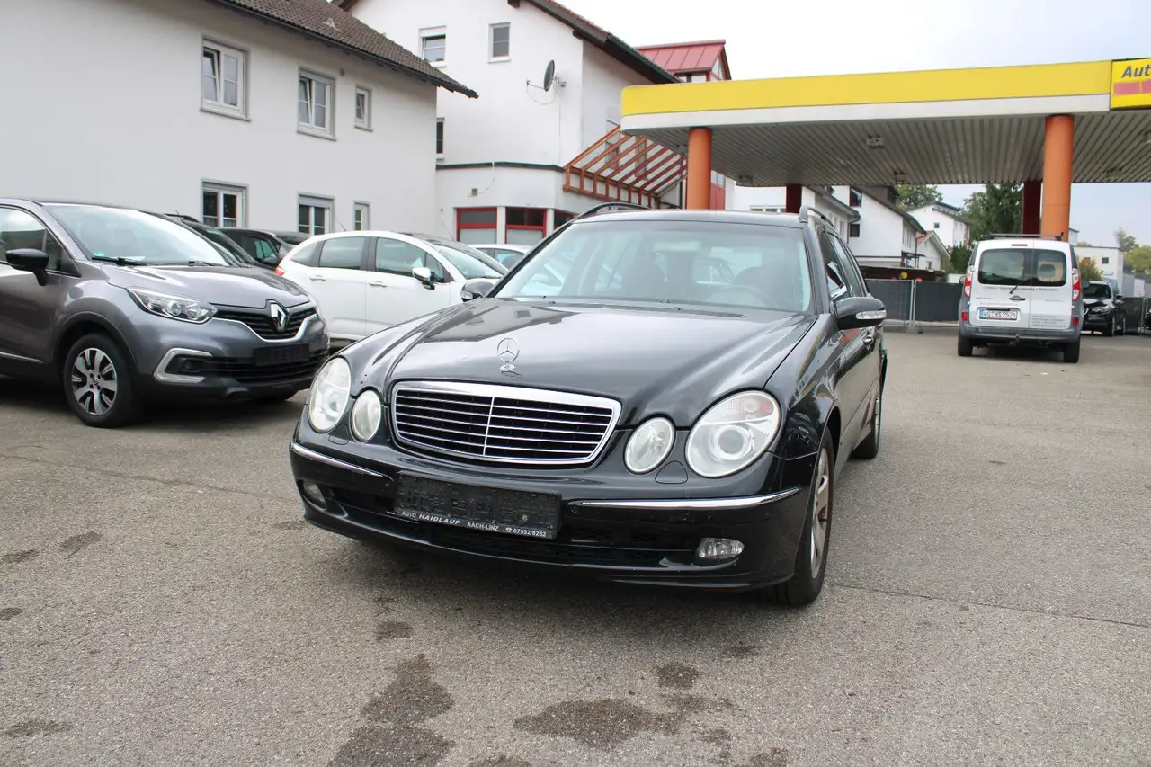 Mercedes-Benz E 220