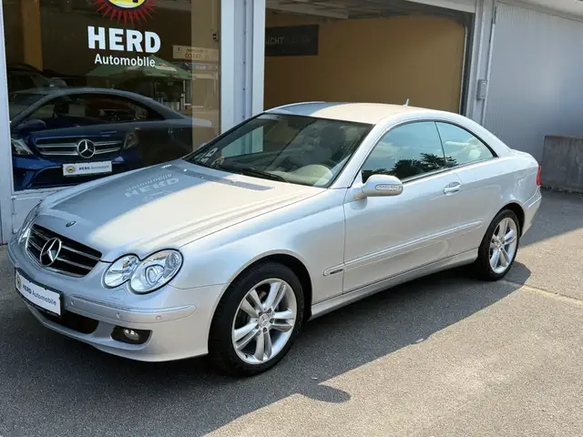 Mercedes-Benz CLK 200 CLK Coupe 200K Kompressor Avantgarde-24480 Km-1 Hand-wie NEU!!