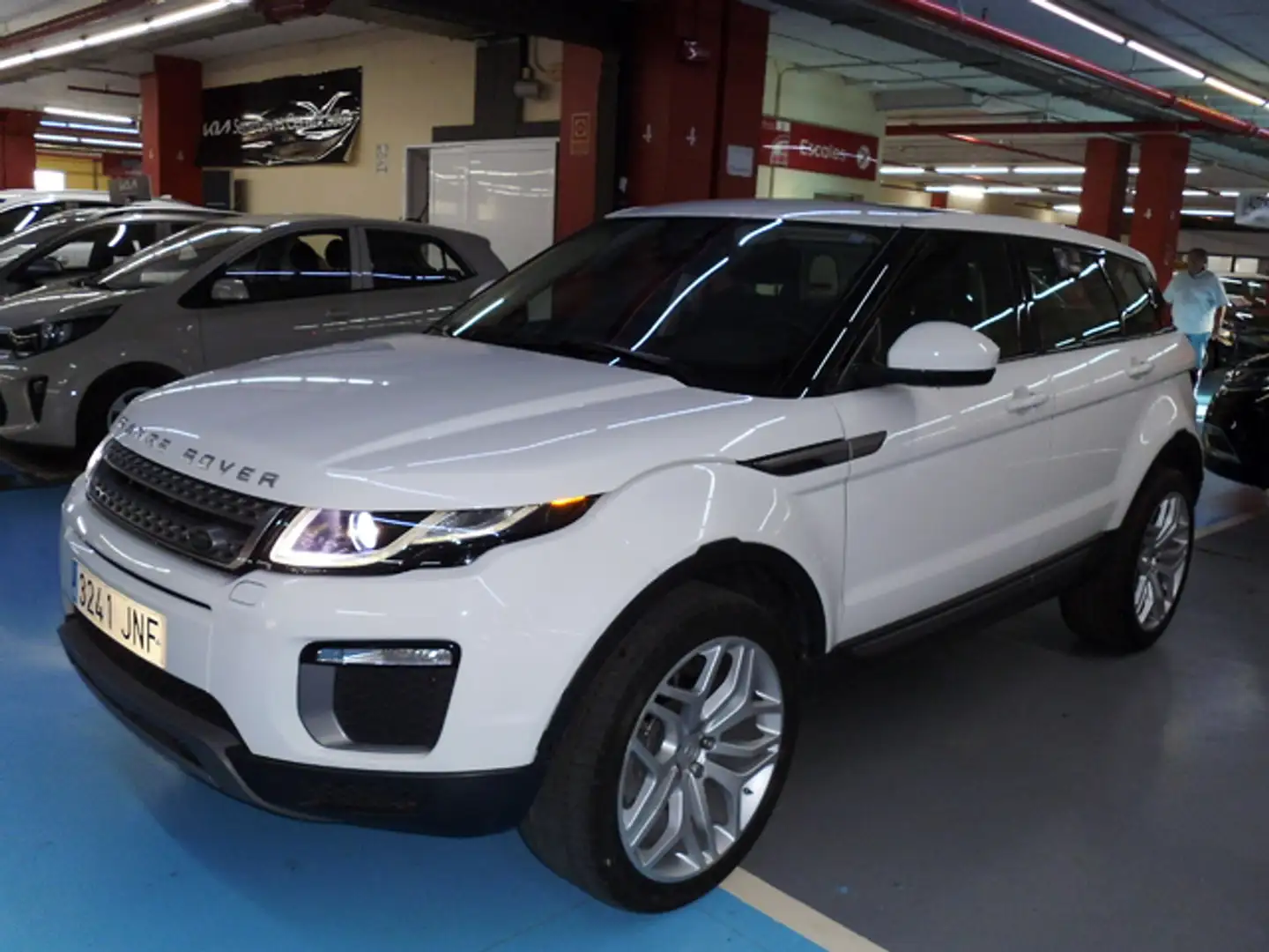 Land Rover Range Rover Evoque 2.0TD4 SE Dynamic 4WD Aut. 180 Blanc - 1