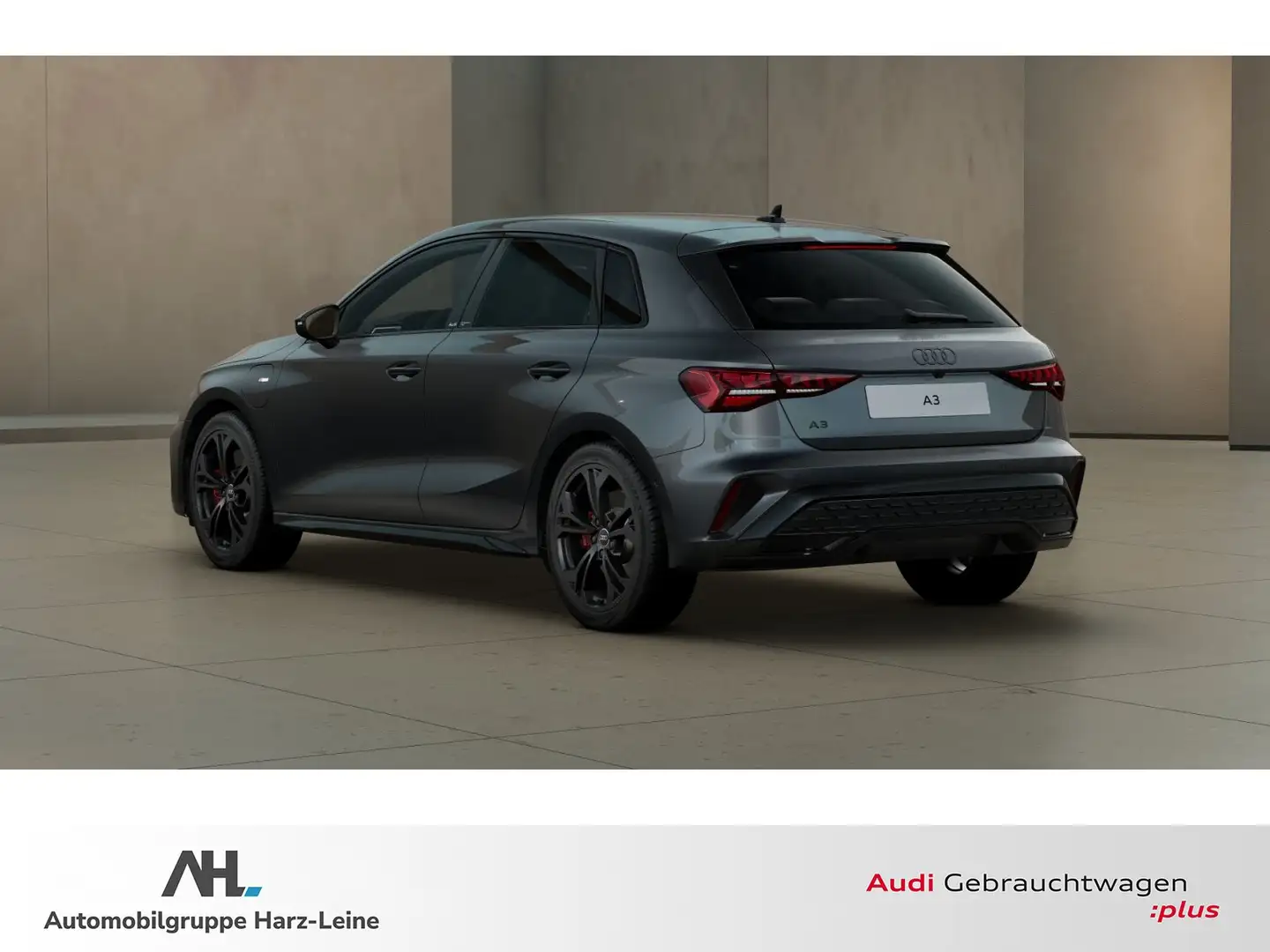 Audi A3 Sportback 45 TFSIe S line Matrix, RFK, ACC Silber - 2