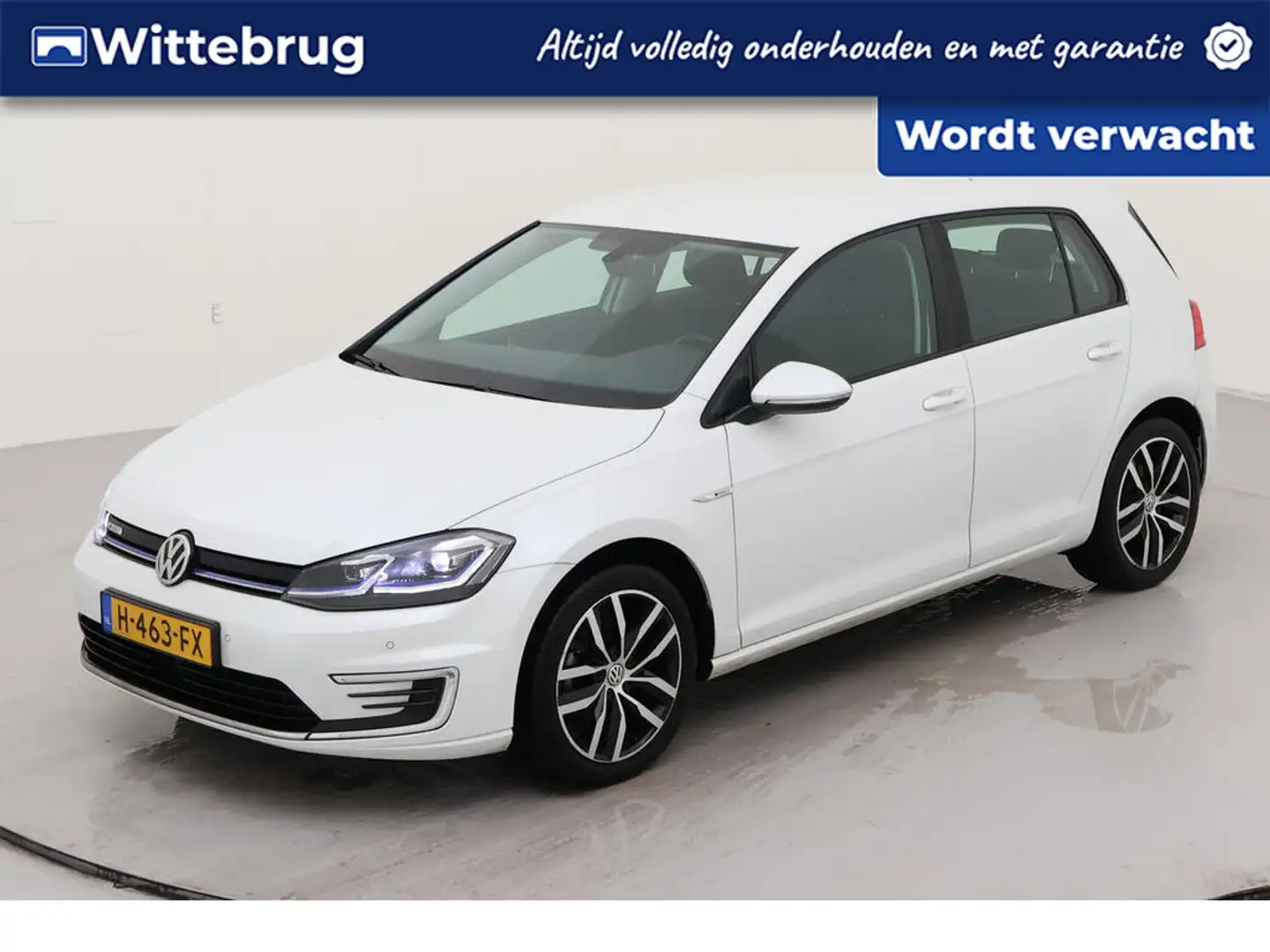Volkswagen e-Golf E-DITION 136 pk / LED / LM 17 inch / Navi / Parkee Wit - 1