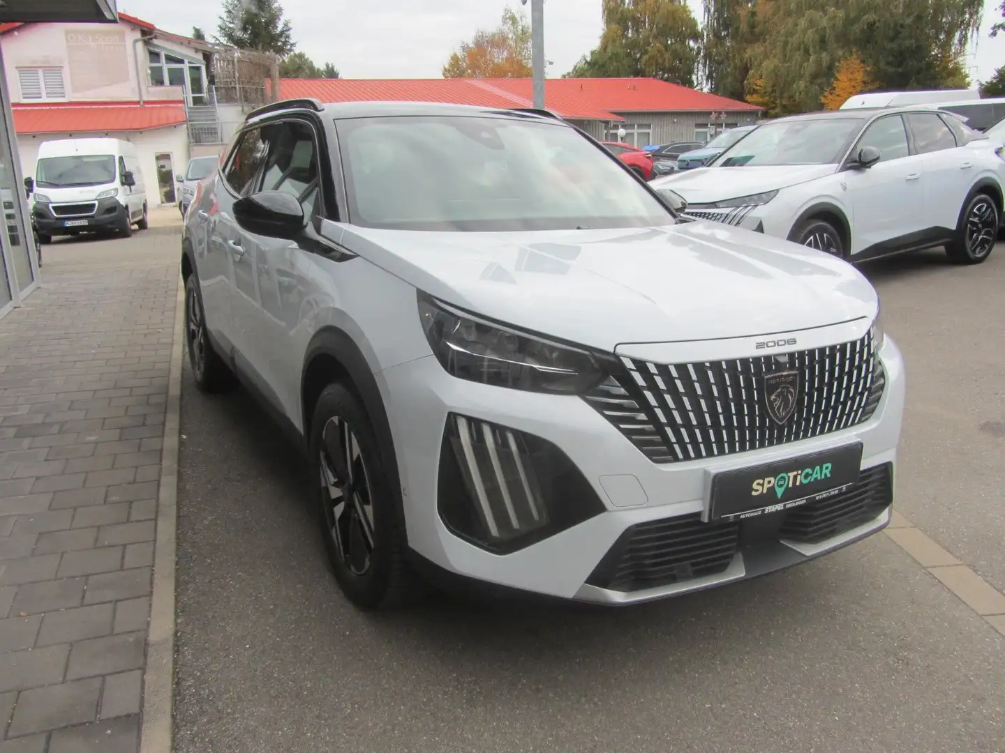 Peugeot 2008 GT Automatic Weiß - 2