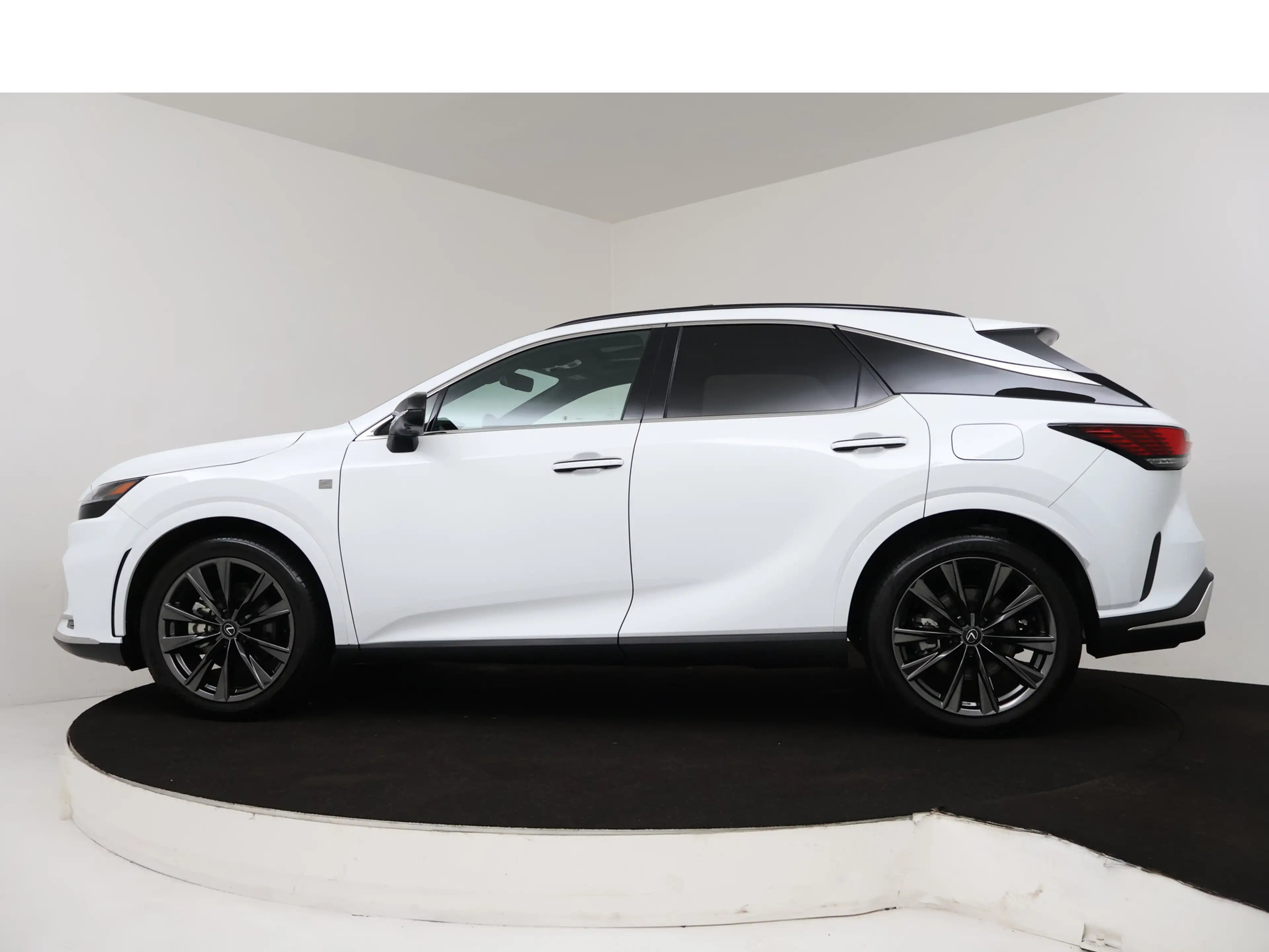 Lexus RX 450h 450h+ Plug-in Hybrid F Sport Design | Panoramadak — photo 3
