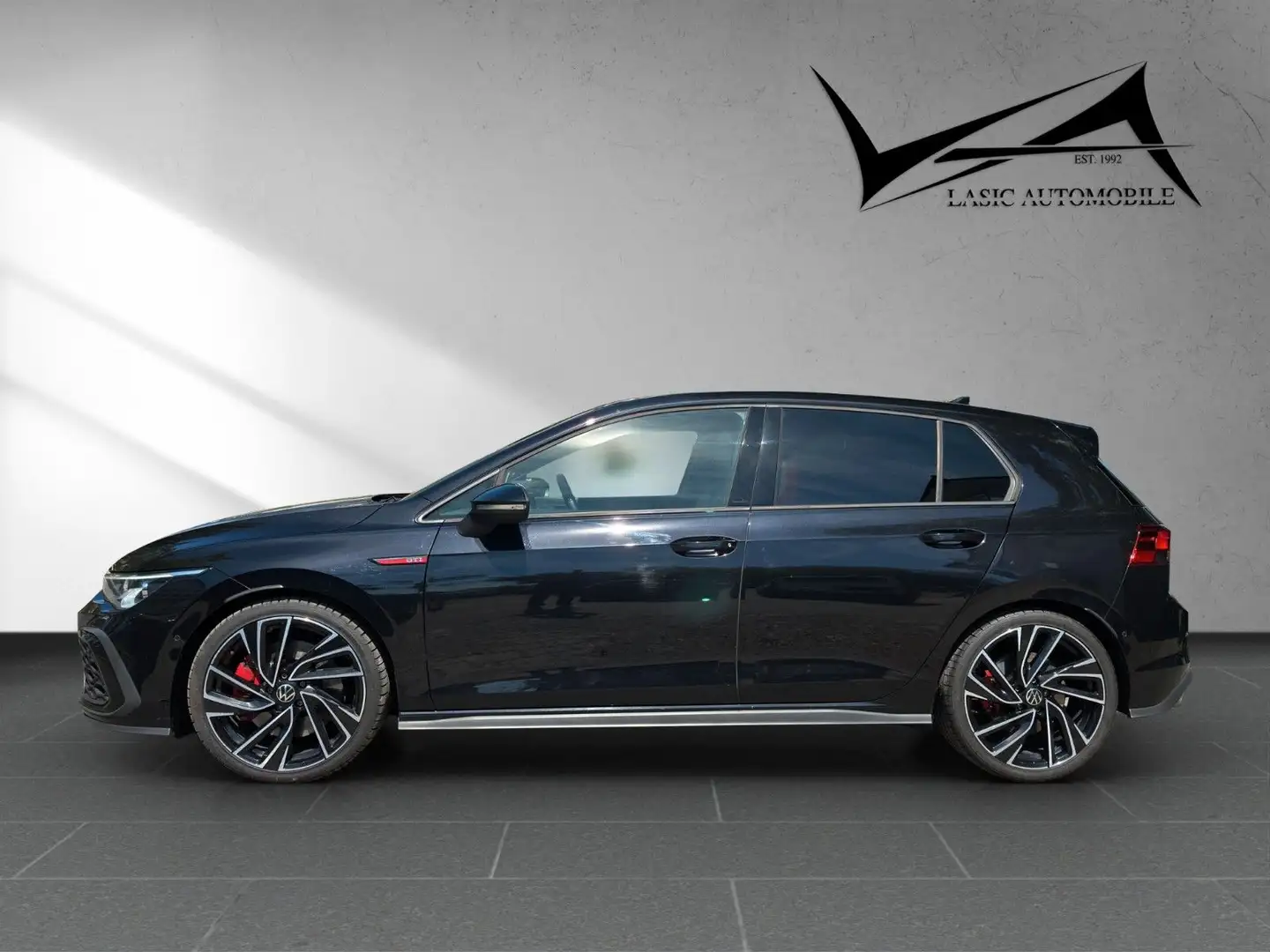 Volkswagen Golf VIII Lim. GTI 2.0 DSG Pano/Leder/Keyl./DCC Schwarz - 2