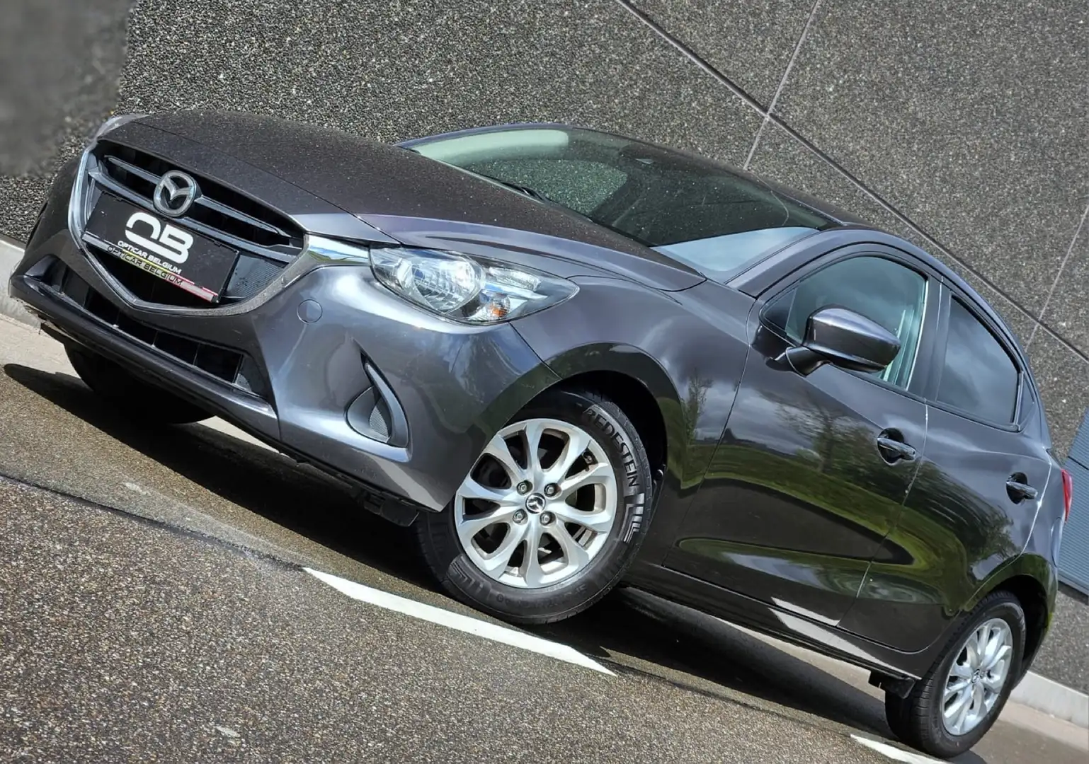 Mazda 2 **1.5i Skyactiv-G - 1st owner - Auto - Garantie** Grey - 1