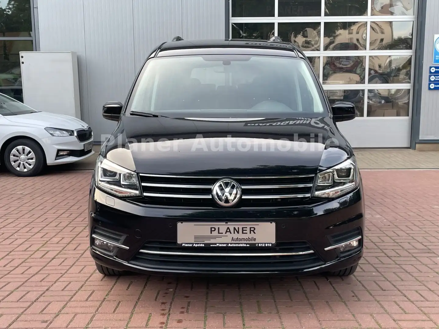 Volkswagen Caddy Maxi Highline 1.Hand 7.Sitzer Xenon Service neu Noir - 2