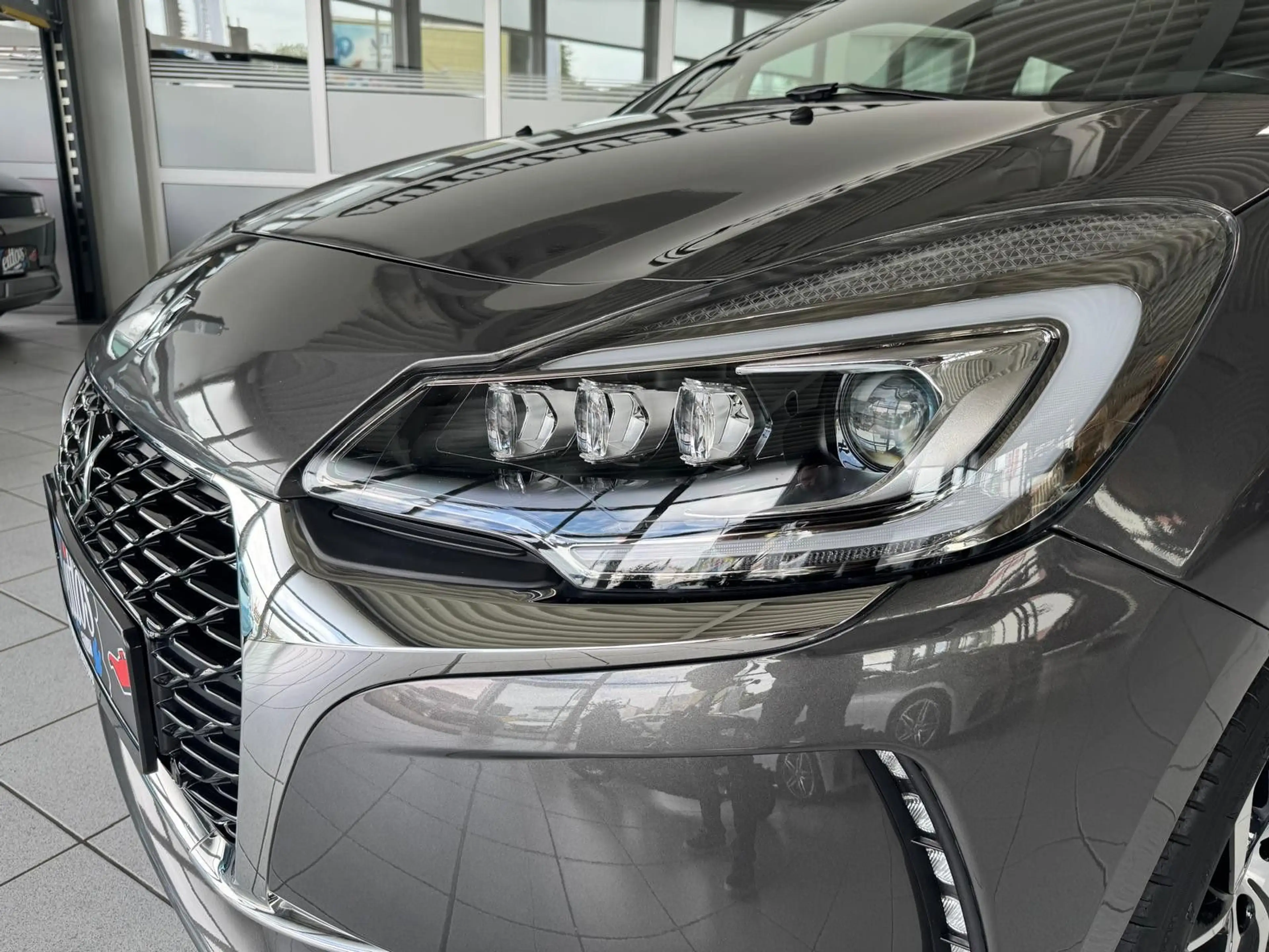 Citroen DS3 Chic *PDC*SHZ*CarPlay*Tempomat*Bluetooth* — photo 9