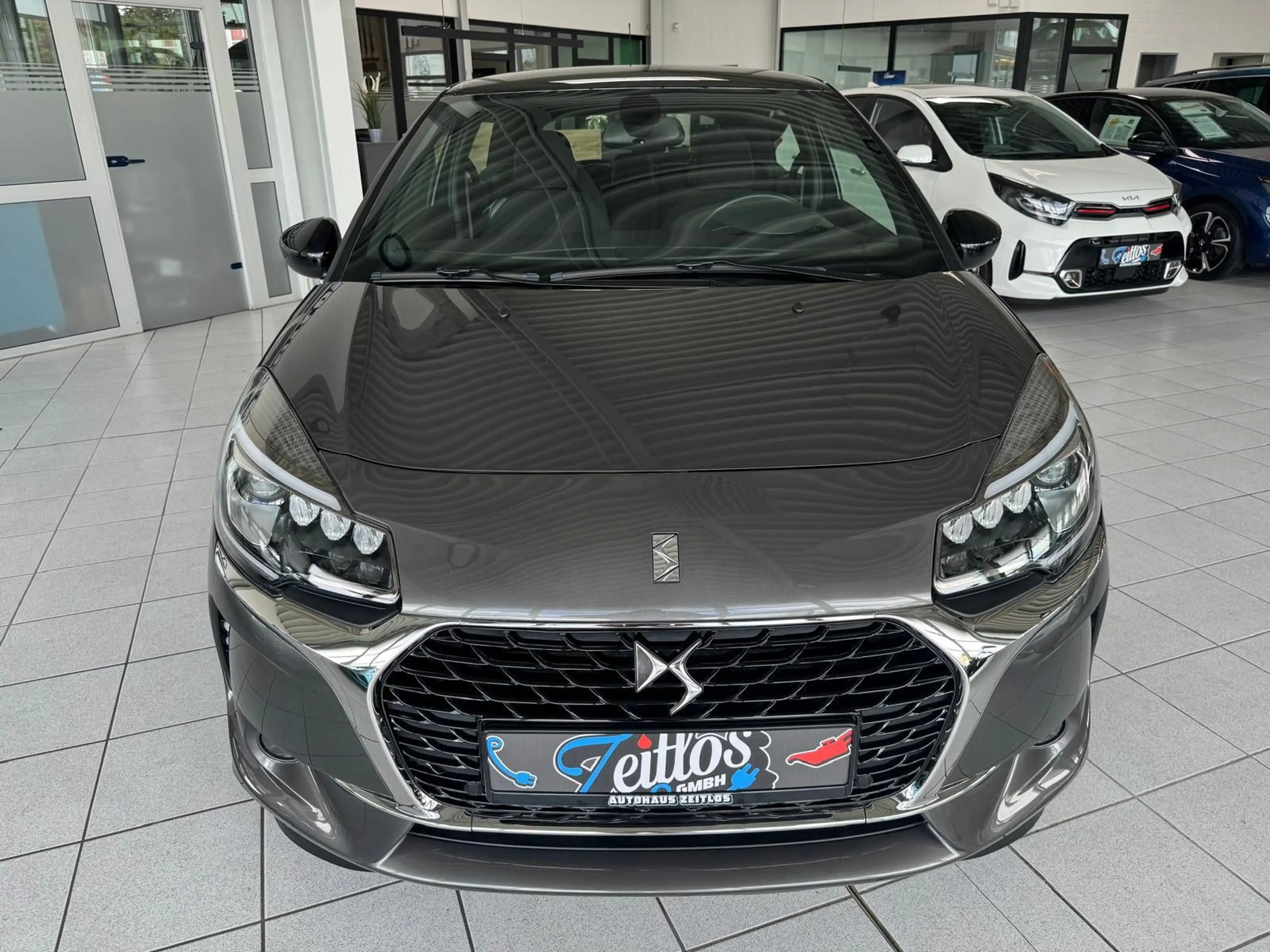 Citroen DS3 Chic *PDC*SHZ*CarPlay*Tempomat*Bluetooth* — photo 7