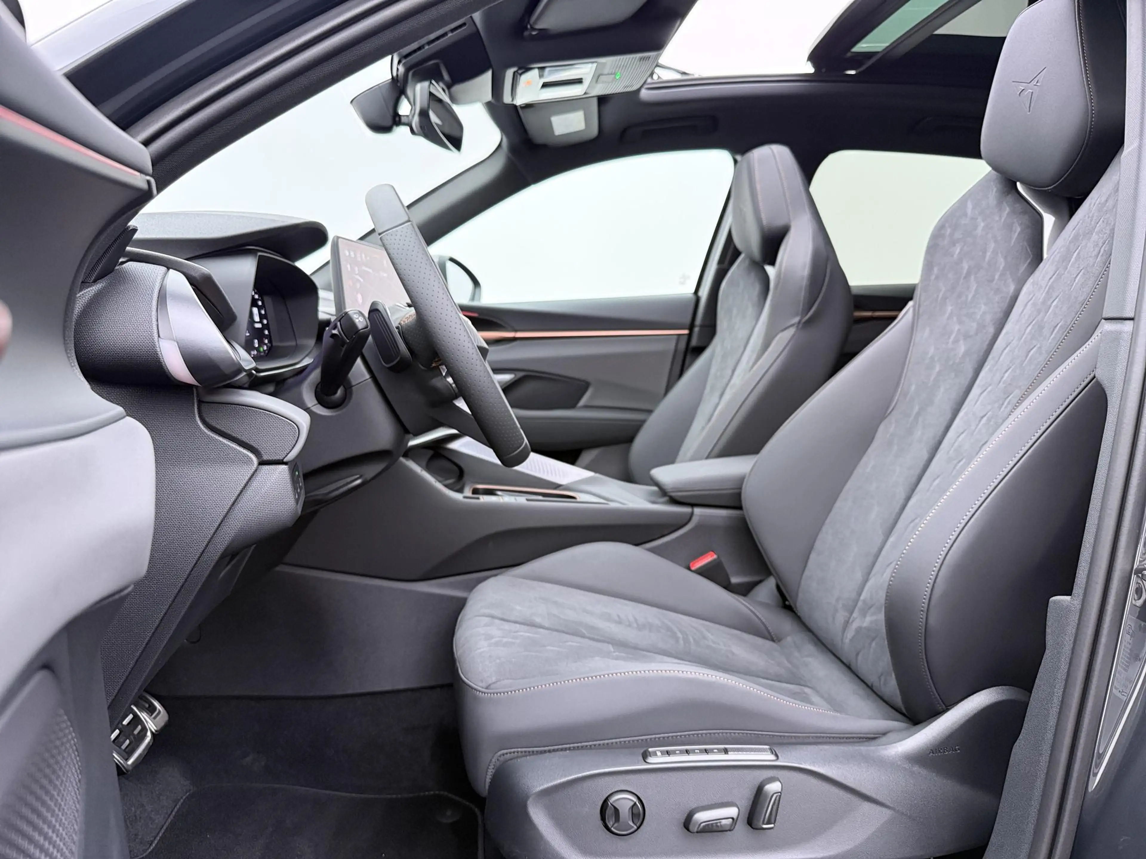 CUPRA Terramar 1.5 TSI e-Hybrid VZ 272 PK | Pano dak | Trekhaak | — photo 4