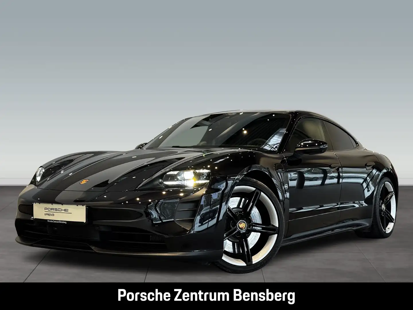 Porsche Taycan GTS Schwarz - 1