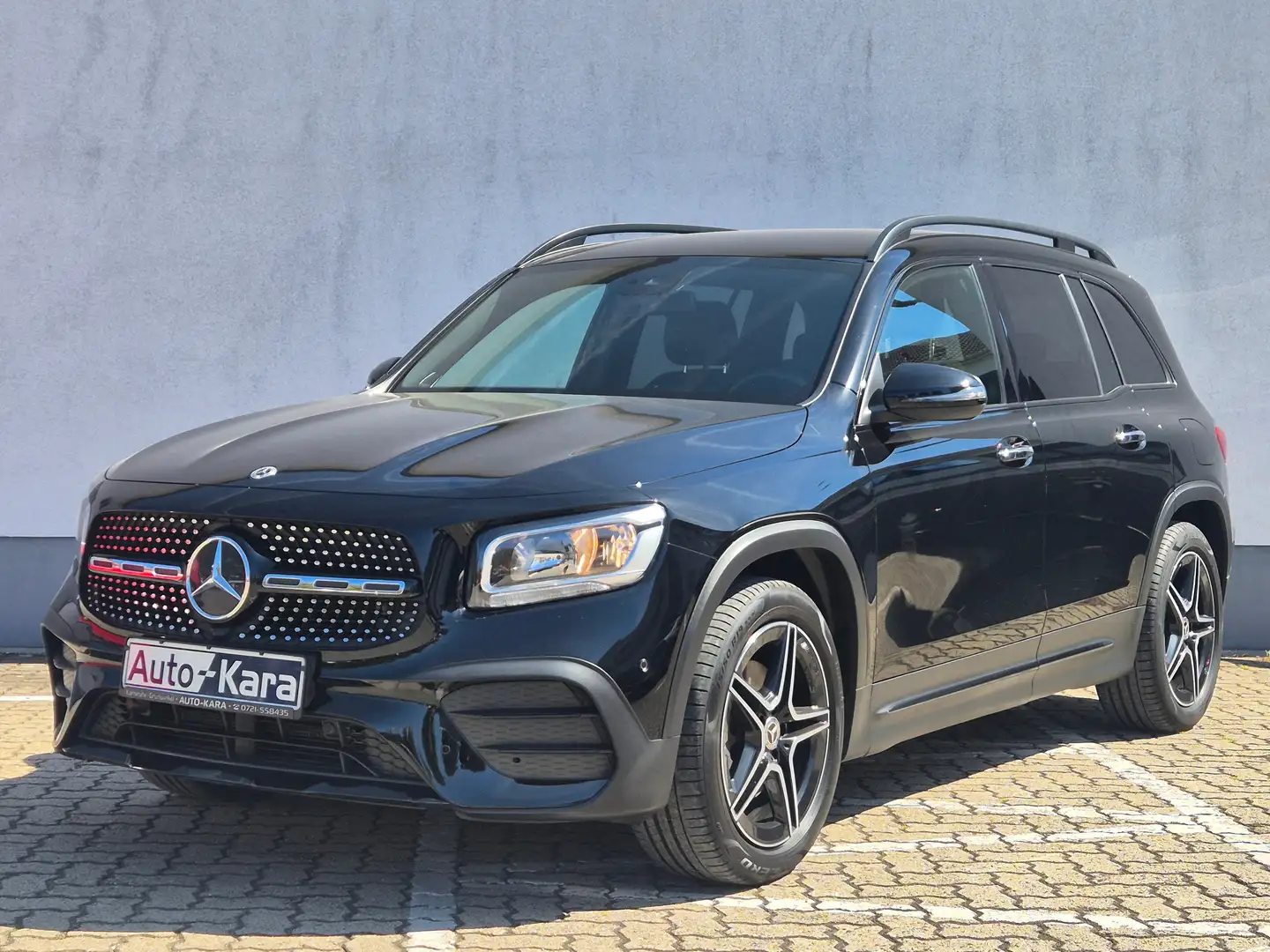 Mercedes-Benz GLB 220 GLB 220 d AMG*1.Hand*MwSt.*Navigation*AHK*Night* Noir - 1