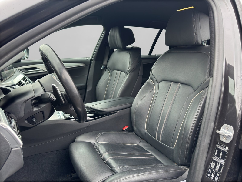 BMW 530 d xDrive Touring M Sportpaket Head-Up Standheizung — photo 7
