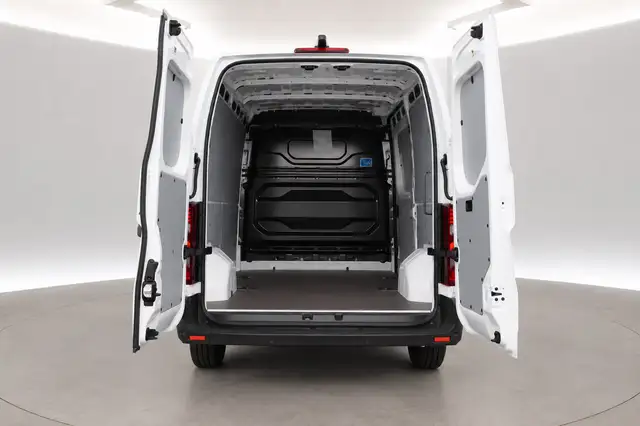 Renault Master view 3