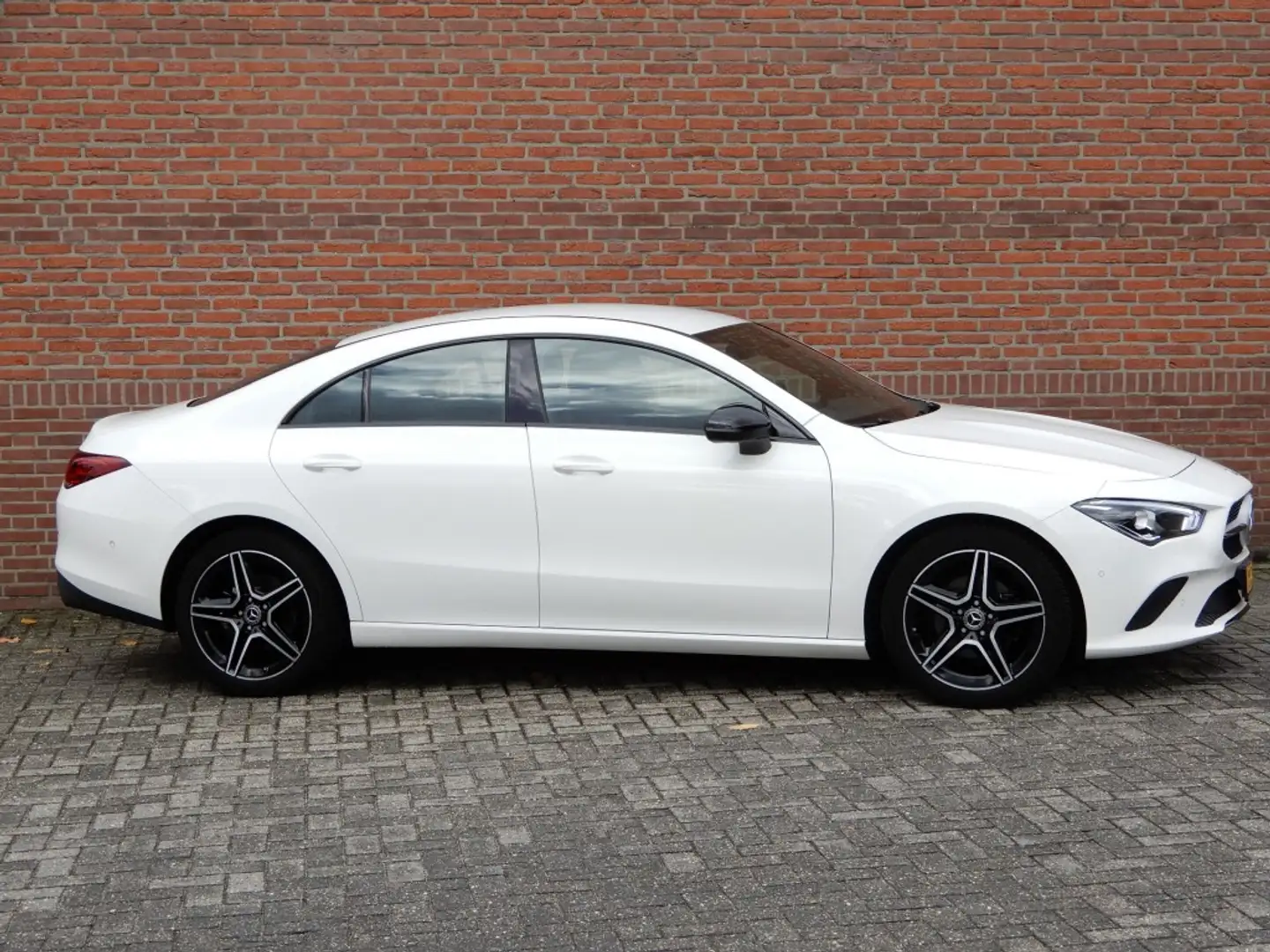 Mercedes-Benz CLA 200 200 BUSINESS PREMIUM  automaat Blanc - 2