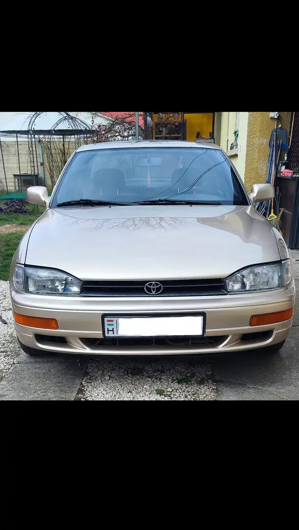 Toyota Camry V6 GX - 2