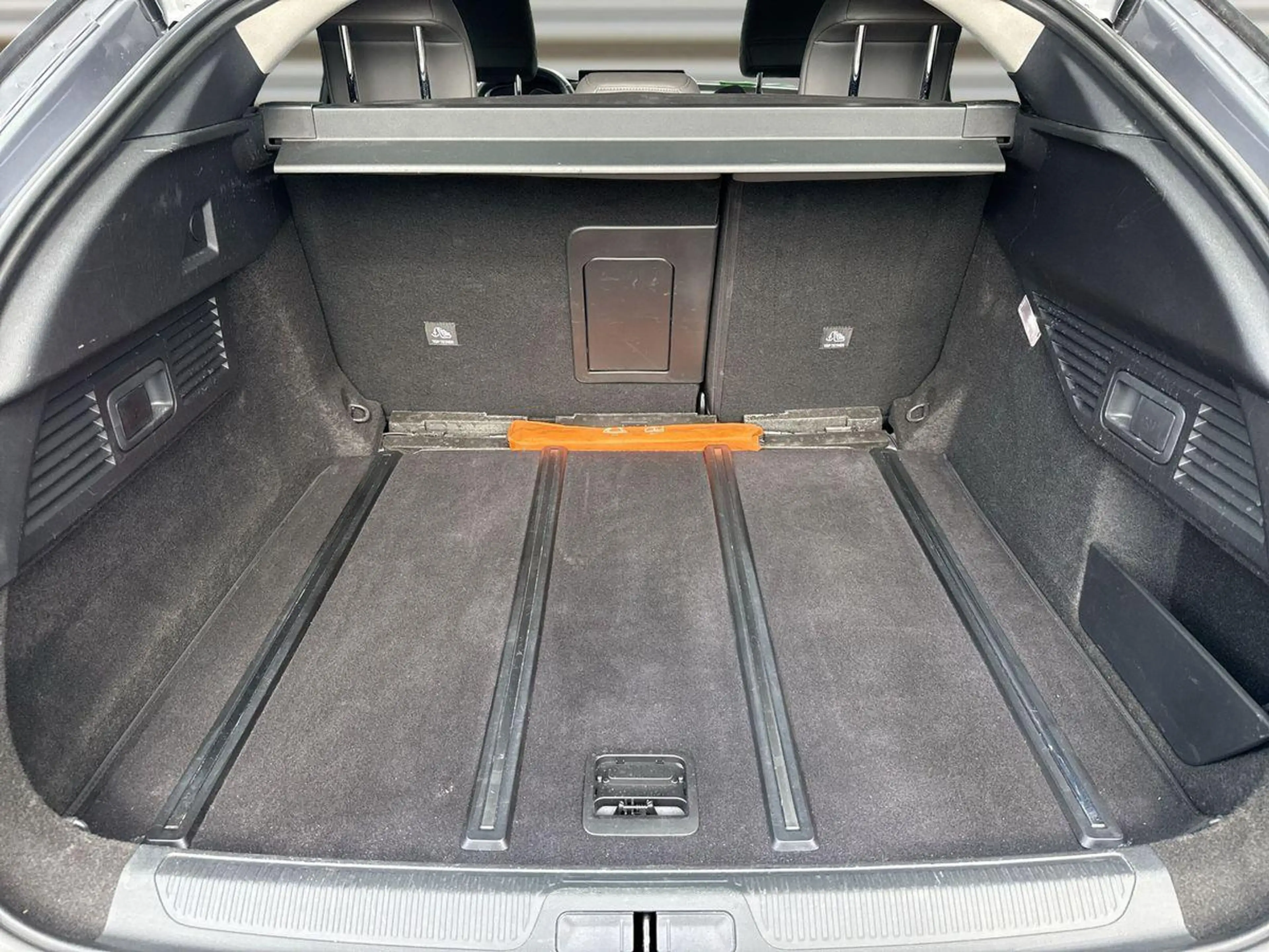 Citroen C5 X 1.2 12V e-THP PureTech Plus EAT8 Navi+SHZ+R-Kam+ — photo 5