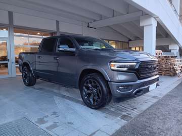 RAM 1500 LIMITED BLACK EDITION 5.7 - AUTOCARRO DE