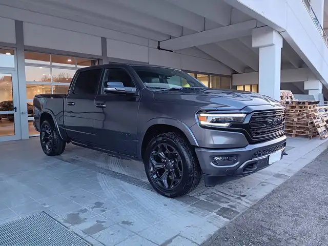 RAM 1500 RAM 1500 LIMITED BLACK EDITION 5.7 - AUTOCARRO DE