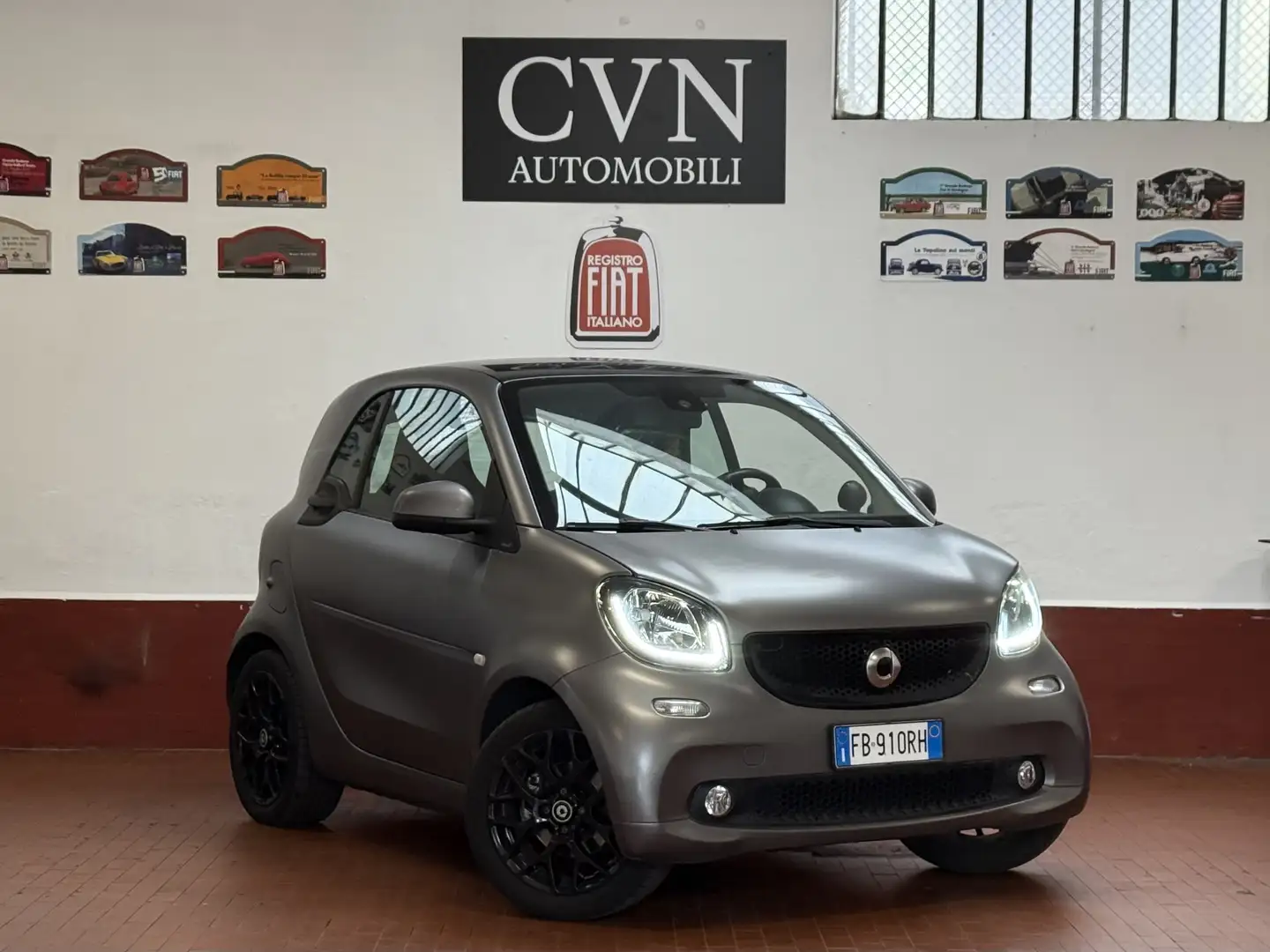 smart forTwo 0.9 t Limited #2 90cv twinamic Grigio - 1
